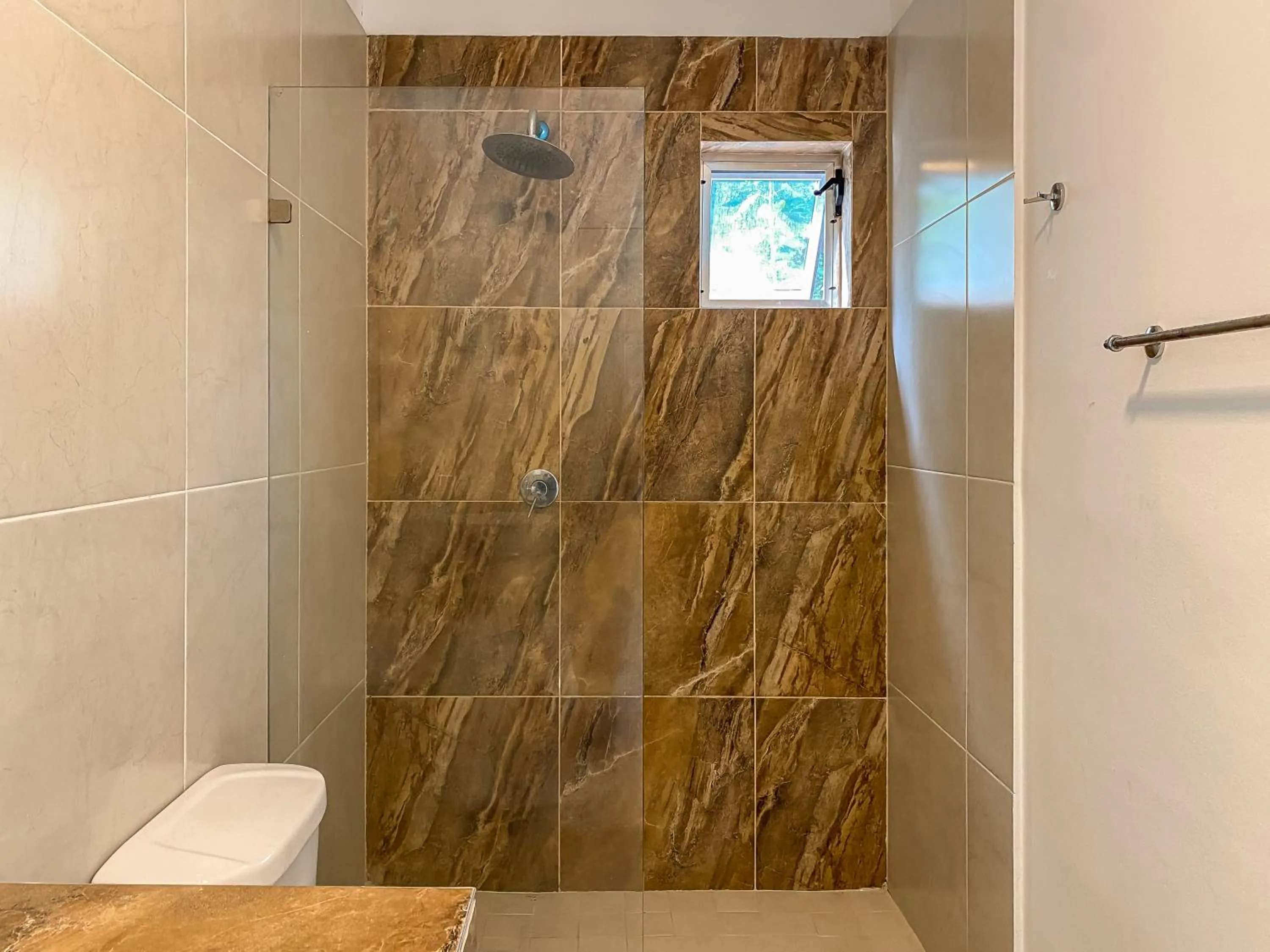 Shower in Oceanblue by Andiani Travel