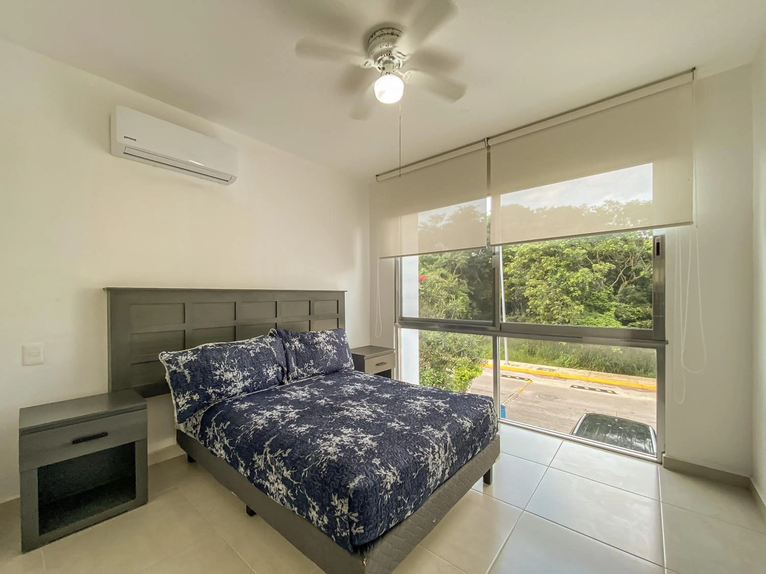 Bedroom, Bed in Oceanblue by Andiani Travel