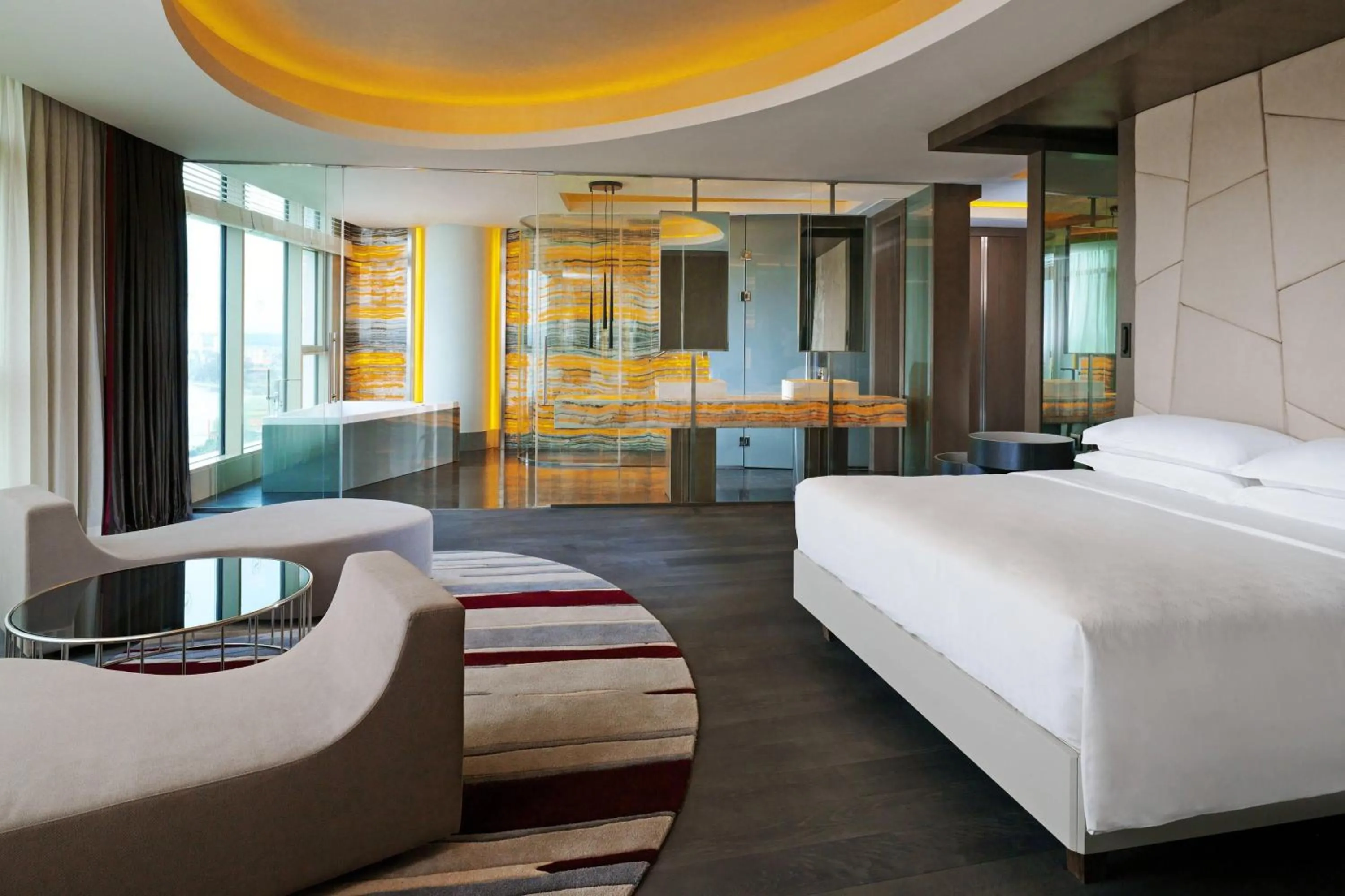 Photo of the whole room, Bed in Sheraton Grand Adana