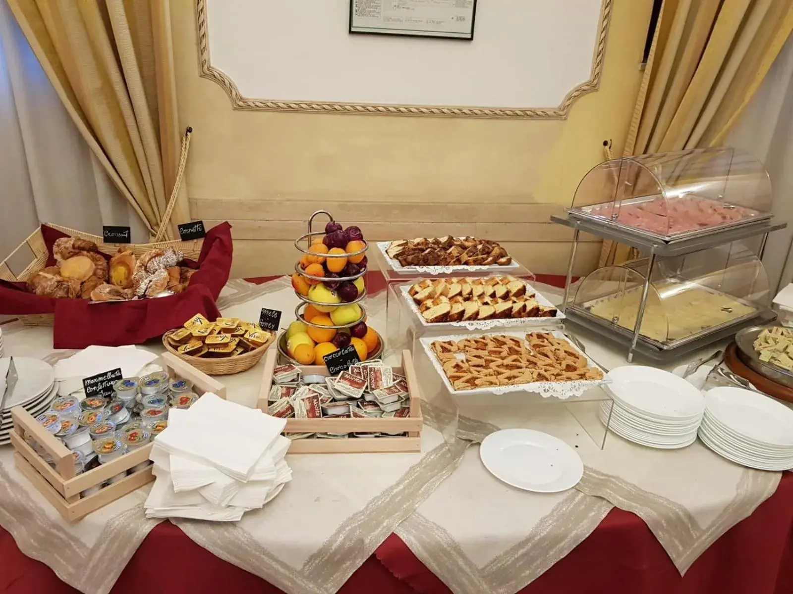 Restaurant/places to eat in Hotel Villa Rosa Restaurant/places to eat in Hotel Villa Rosa