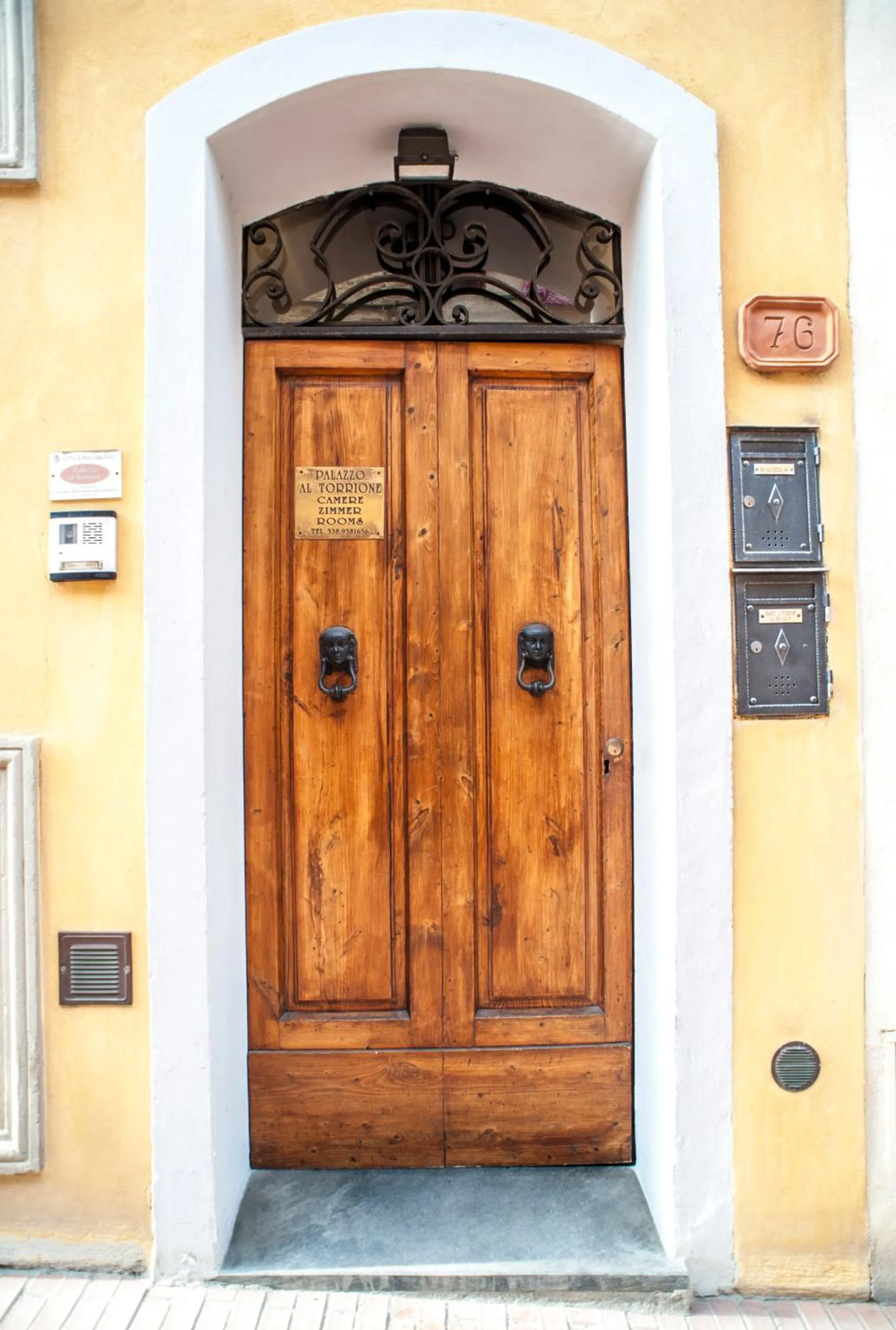 Facade/entrance in B&B Palazzo Al Torrione