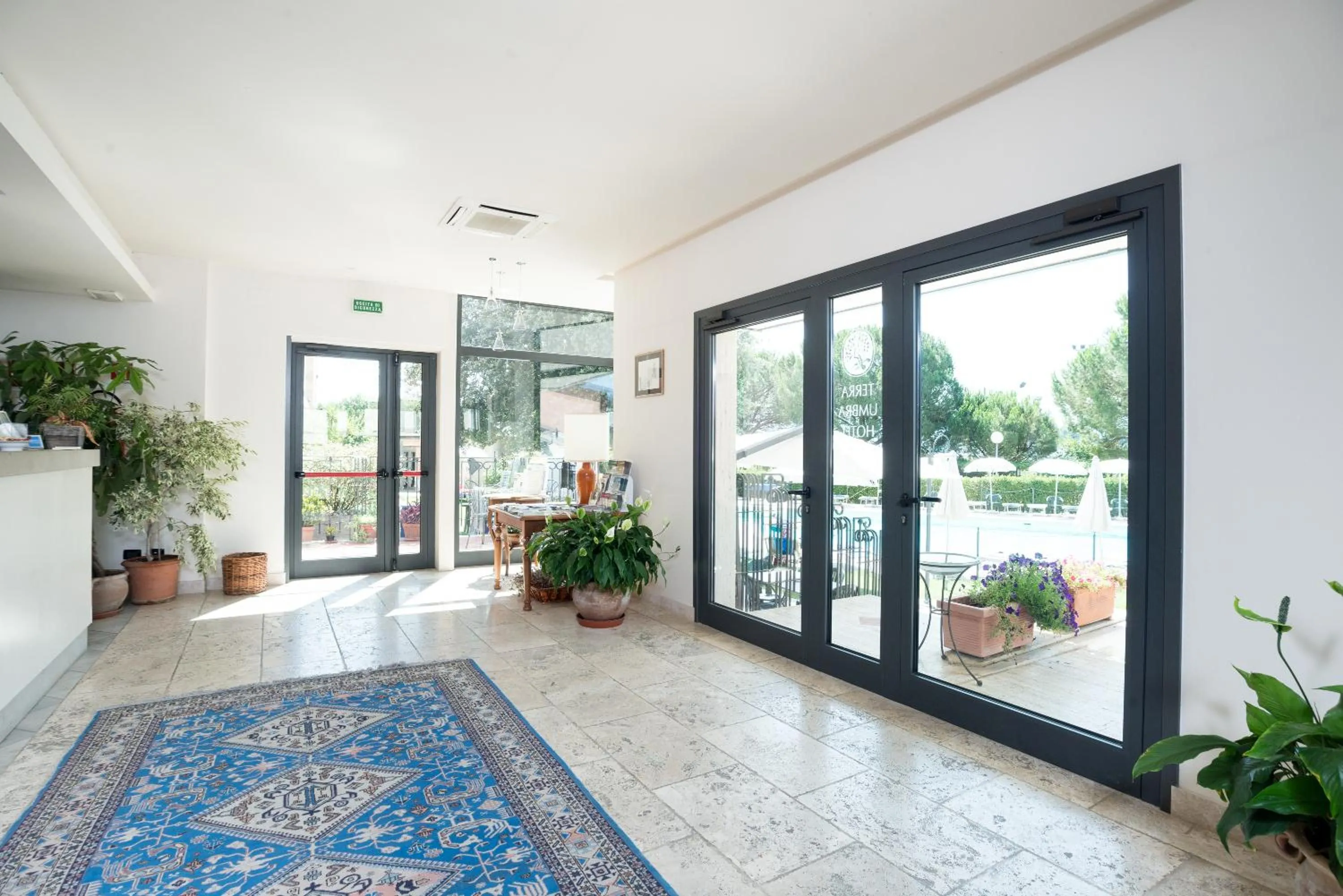 Decorative detail in Terra Umbra Hotel