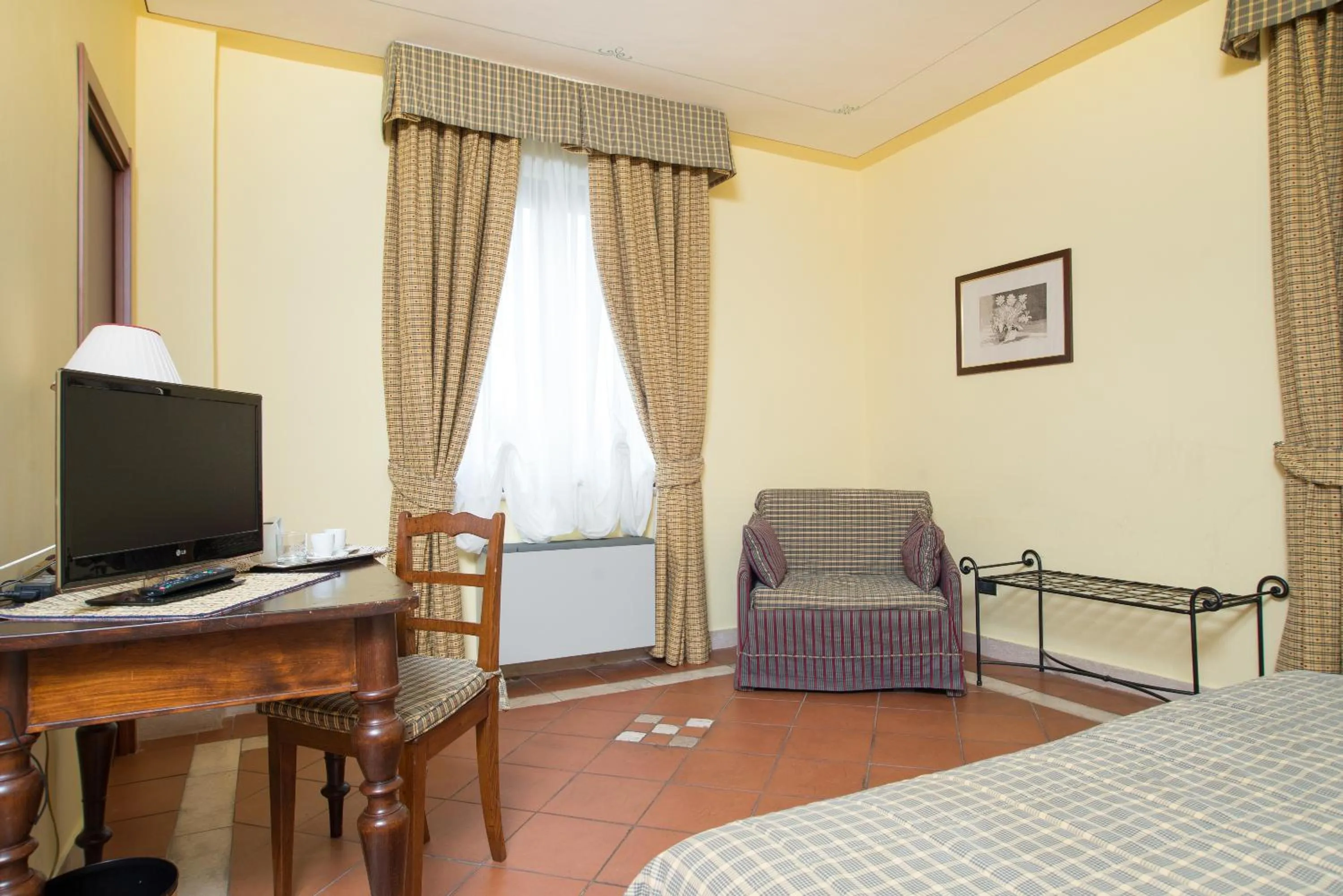 TV and multimedia in Terra Umbra Hotel