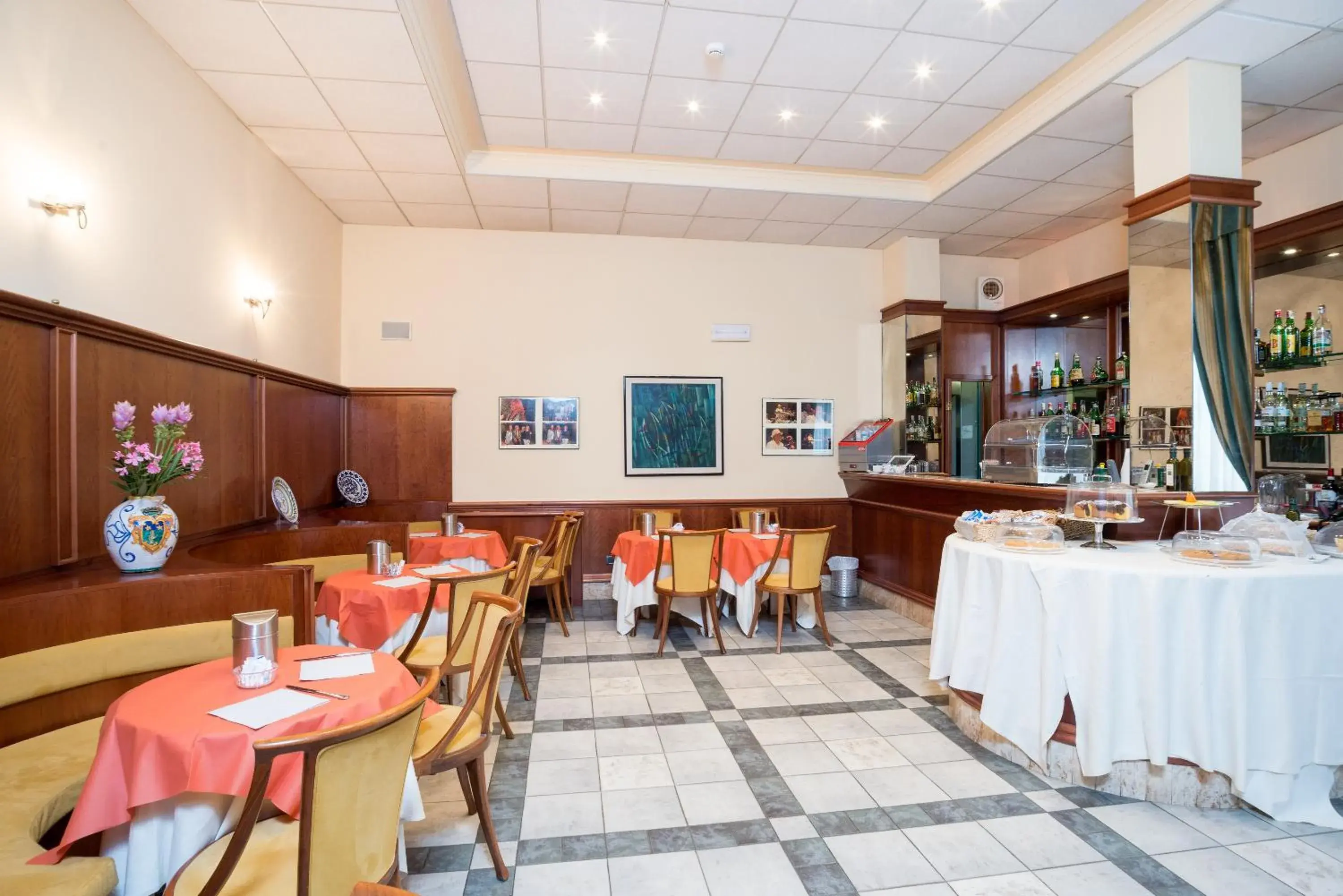 Lounge or bar in Terra Umbra Hotel Lounge or bar in Terra Umbra Hotel