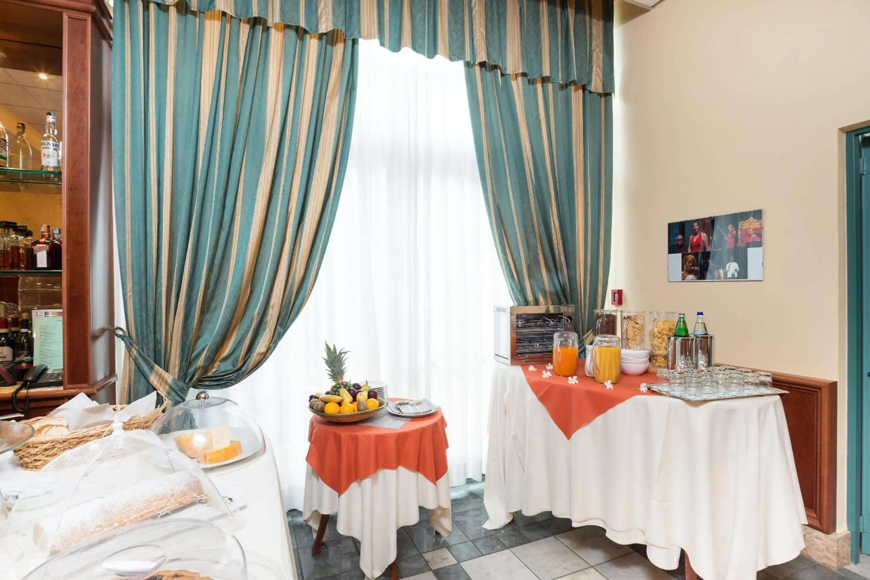 Lounge or bar in Terra Umbra Hotel Lounge or bar in Terra Umbra Hotel