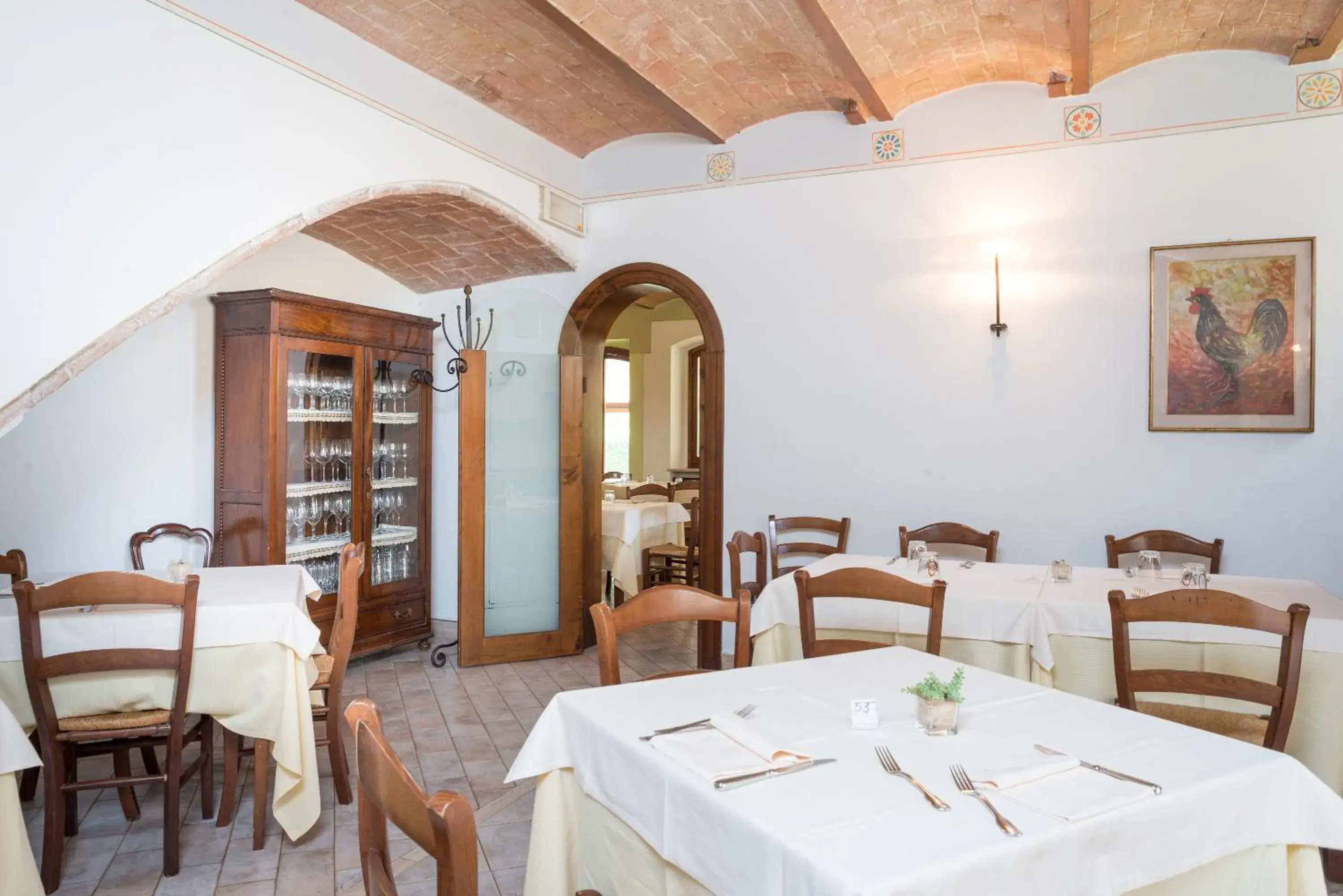 Restaurant/places to eat in Terra Umbra Hotel Restaurant/places to eat in Terra Umbra Hotel