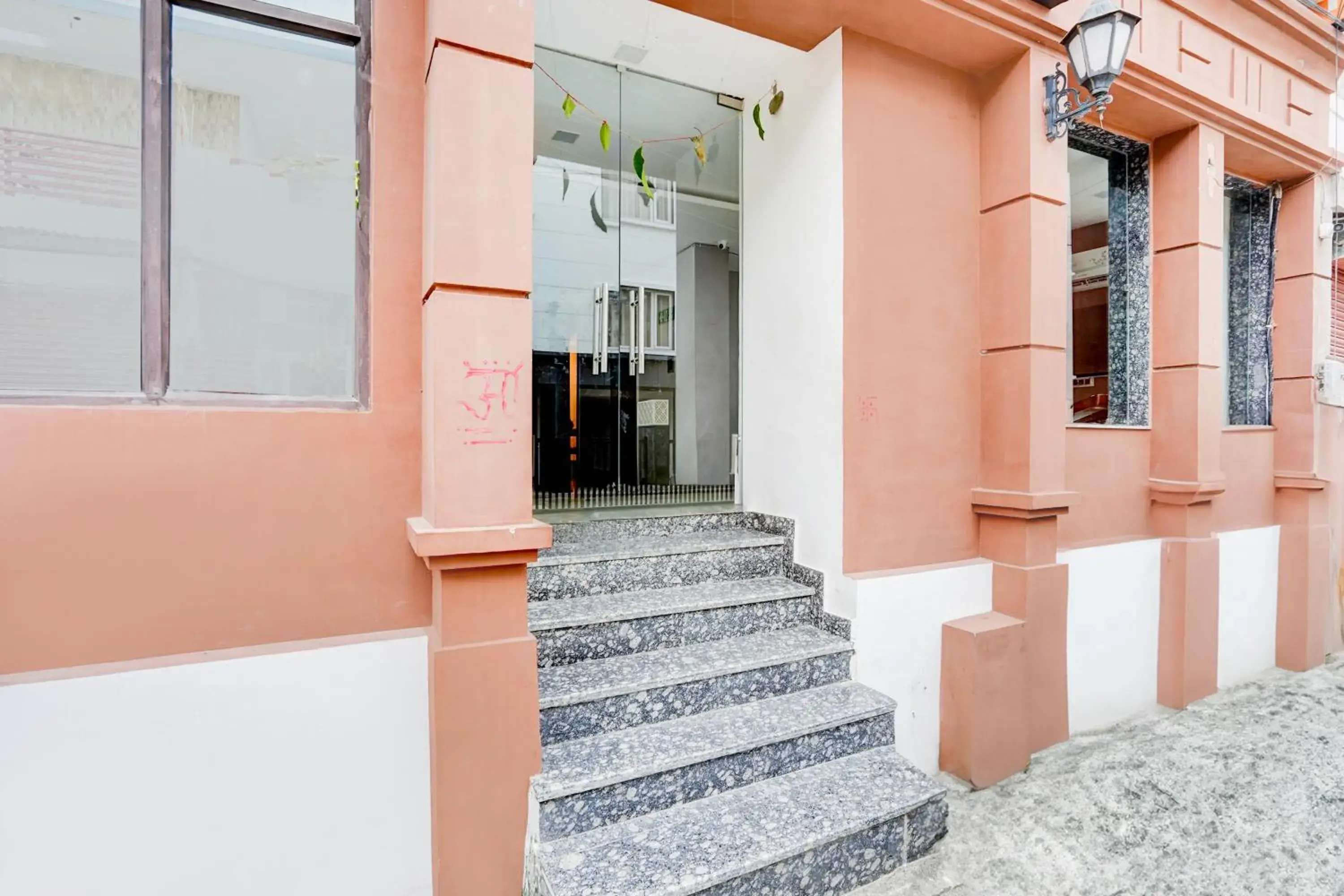 Facade/entrance in Super Hotel O Haridwar Near Shanti Kunj Facade/entrance in Super Hotel O Haridwar Near Shanti Kunj