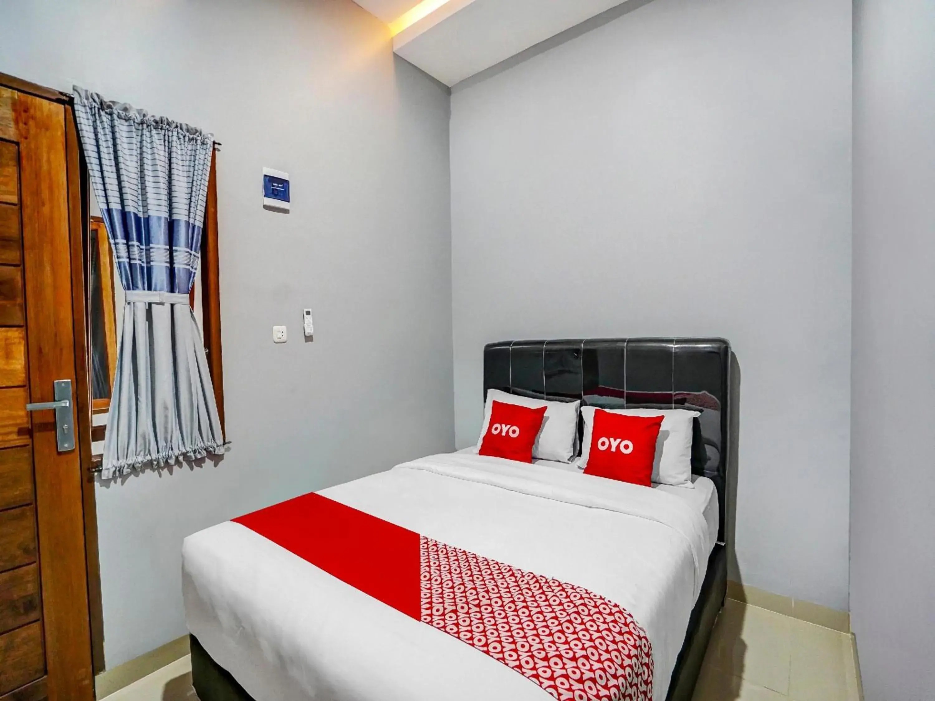 Bedroom, Bed in Hotel O Beda Arga Near Rs Royal Prima Ayahanda Bedroom, Bed in Hotel O Beda Arga Near Rs Royal Prima Ayahanda