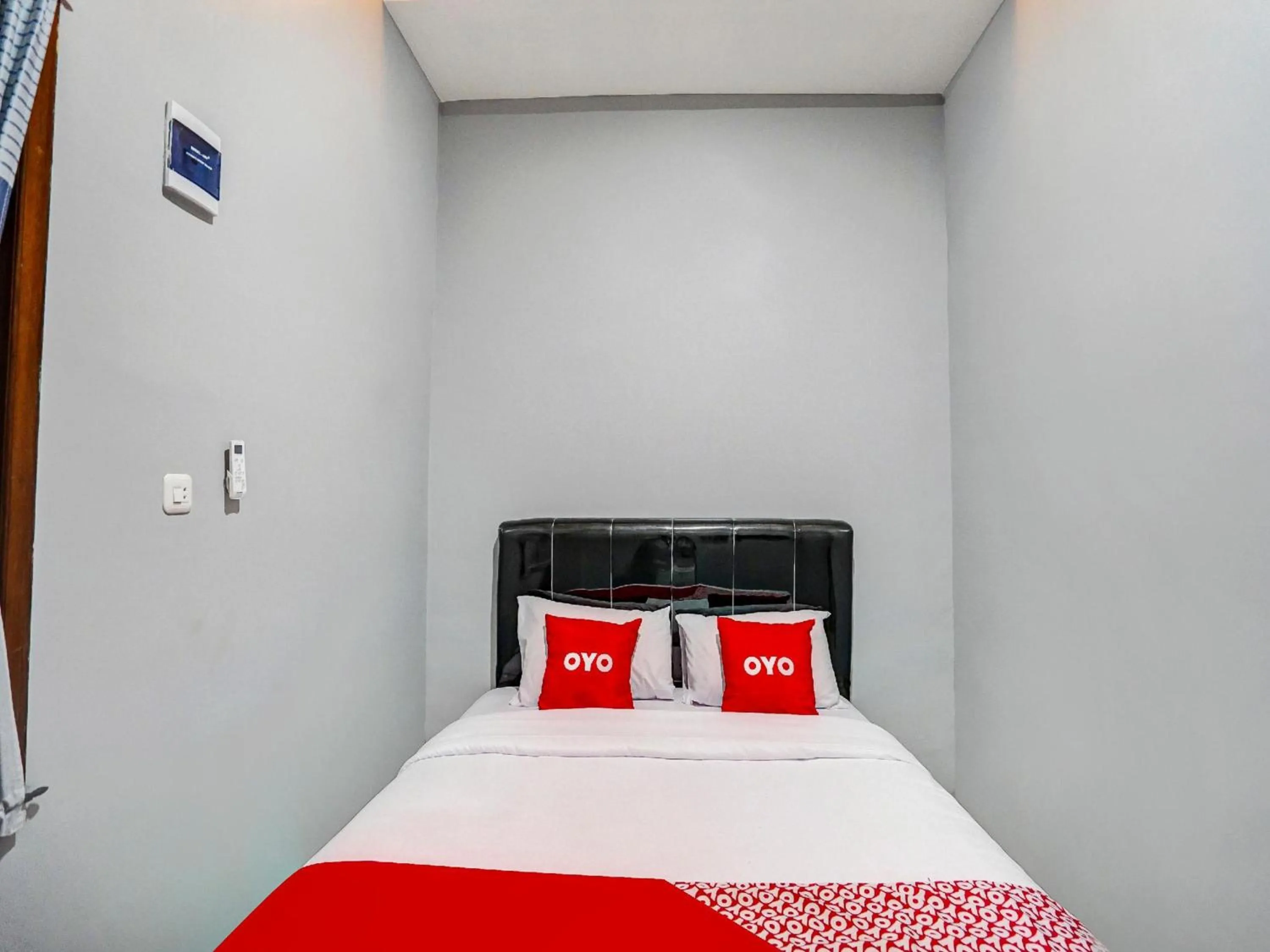 View (from property/room), Bed in Hotel O Beda Arga Near Rs Royal Prima Ayahanda