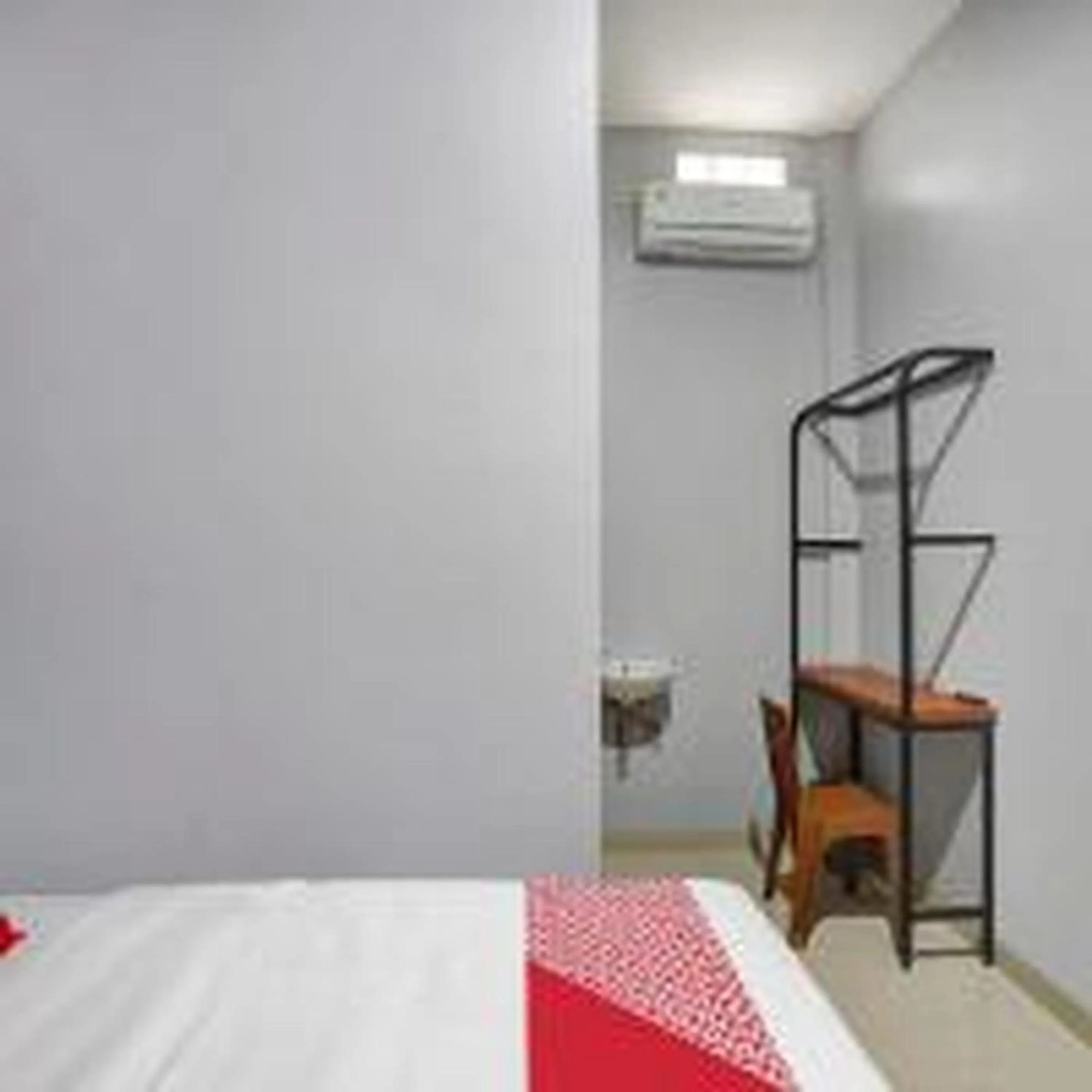 Bedroom, Bed in Hotel O Beda Arga Near Rs Royal Prima Ayahanda