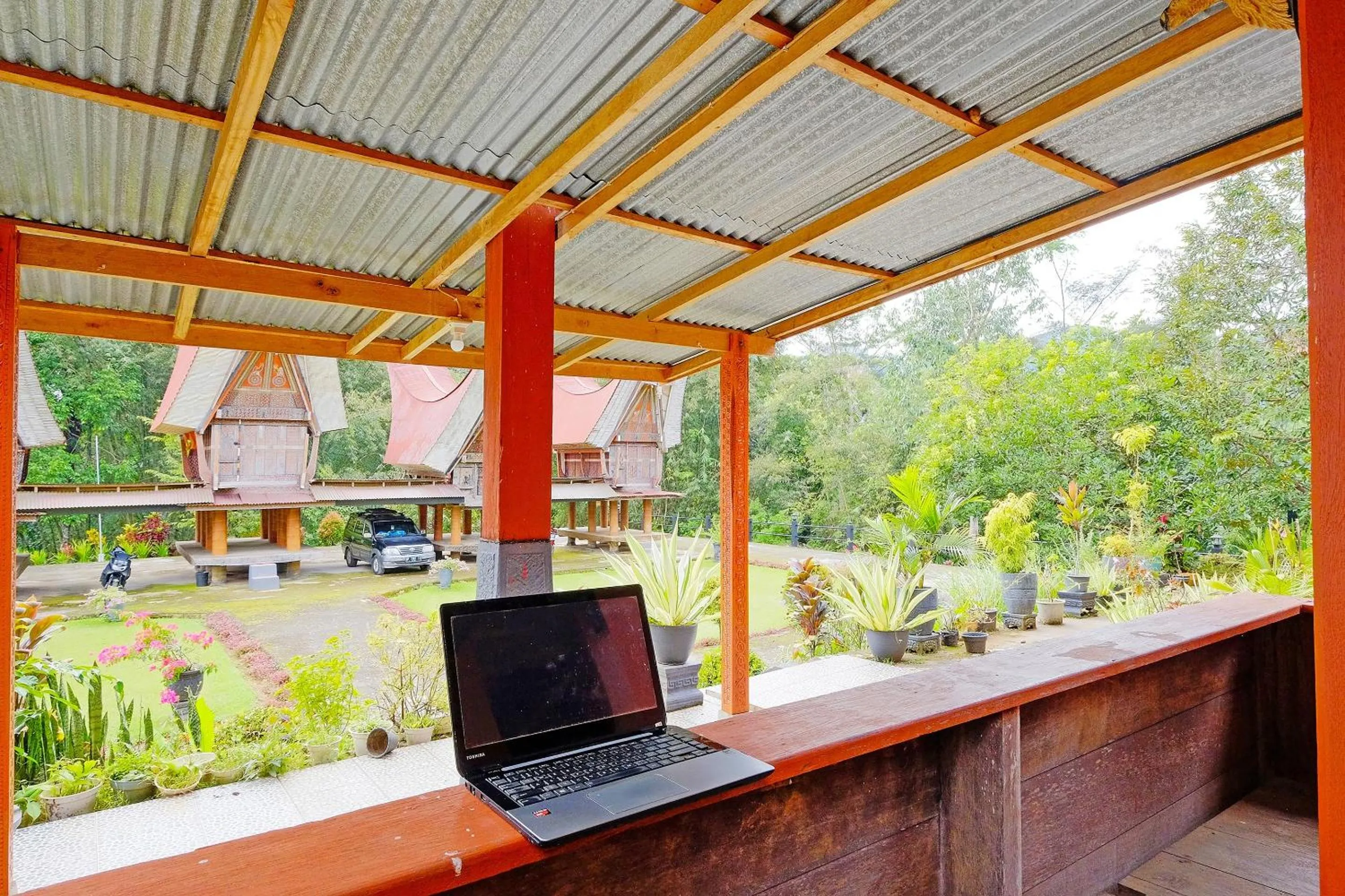 Lobby or reception in Hotel O Tatto Bara Homestay Near Tongkonan Payung Pangden