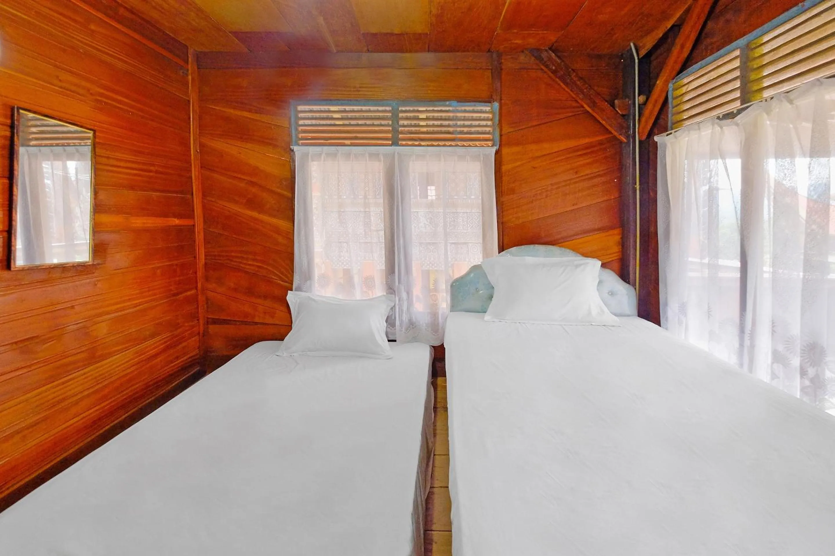 Bedroom, Bed in Hotel O Tatto Bara Homestay Near Tongkonan Payung Pangden