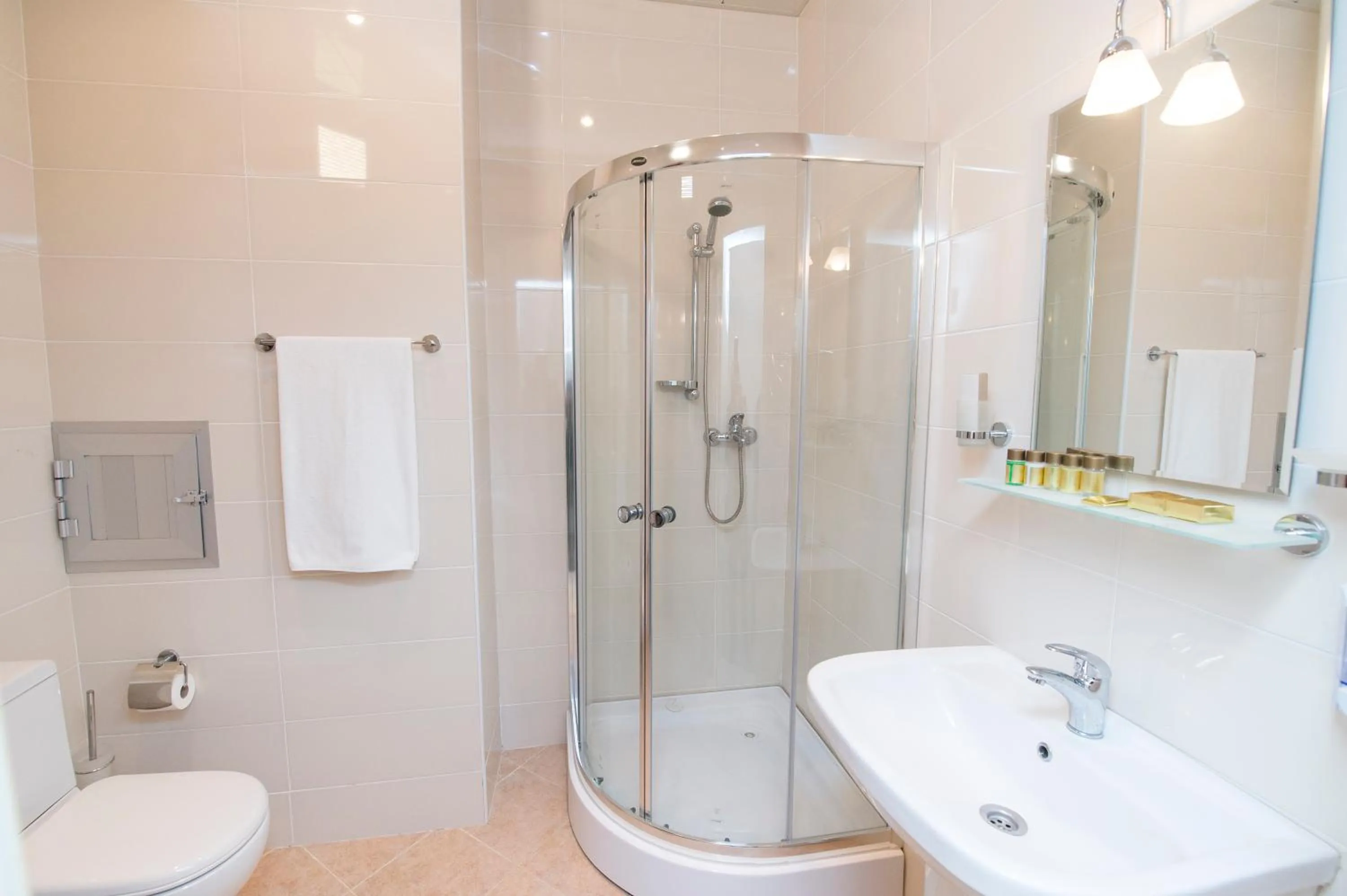 Shower in Chukhur Gabala Museum Hotel