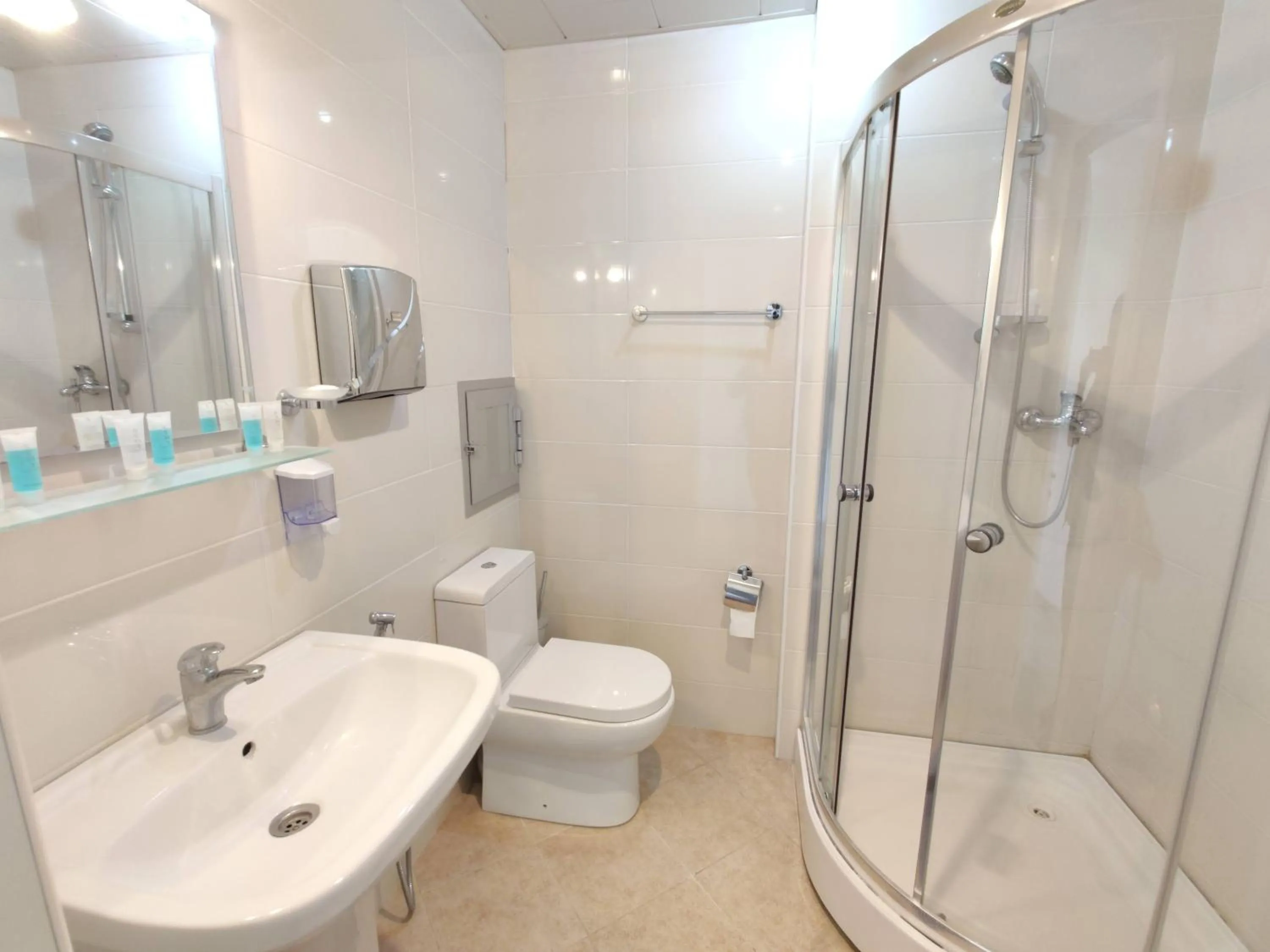 Shower in Chukhur Gabala Museum Hotel