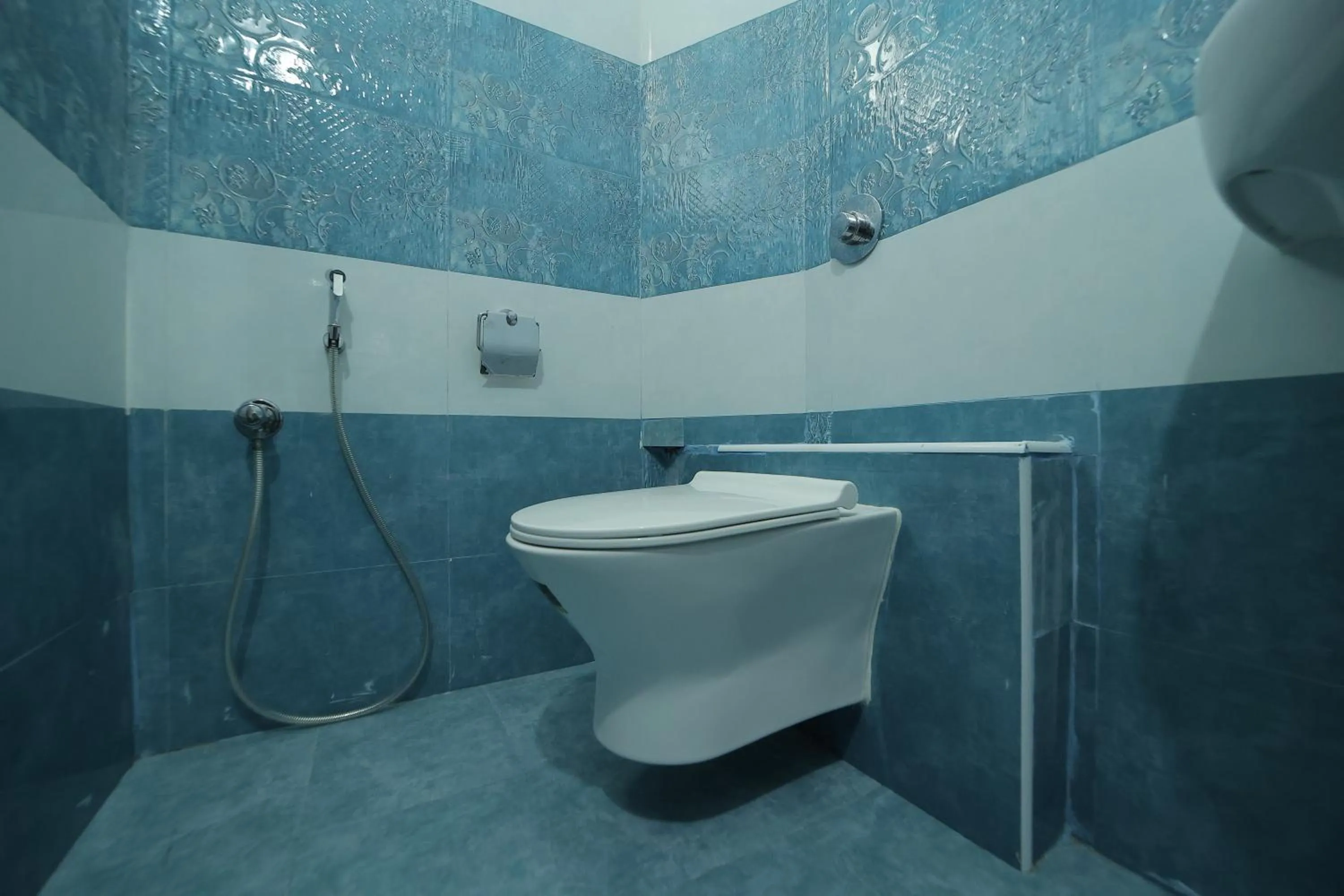 Bathroom in French Breeze Residency