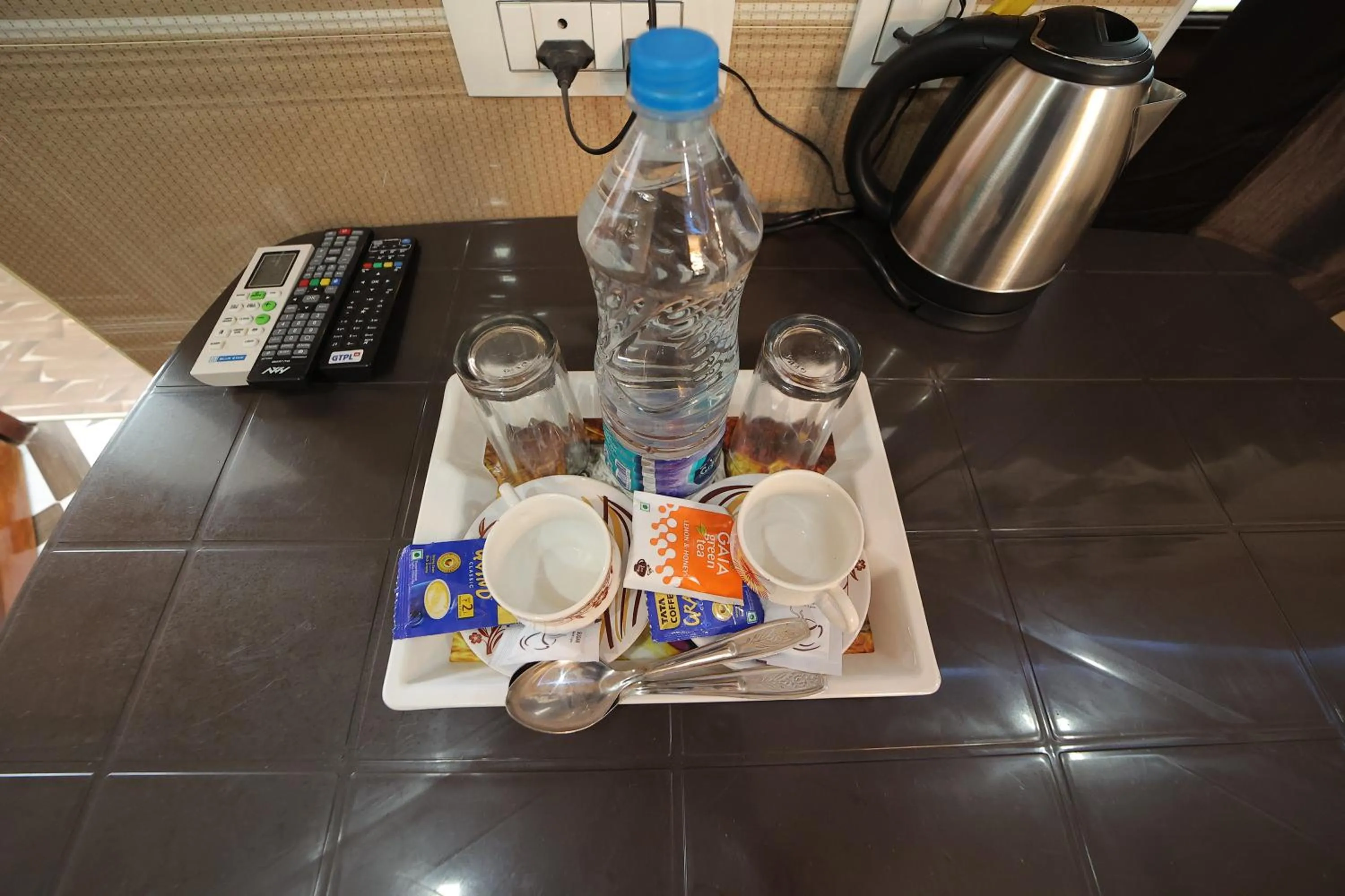 Coffee/tea facilities in French Breeze Residency