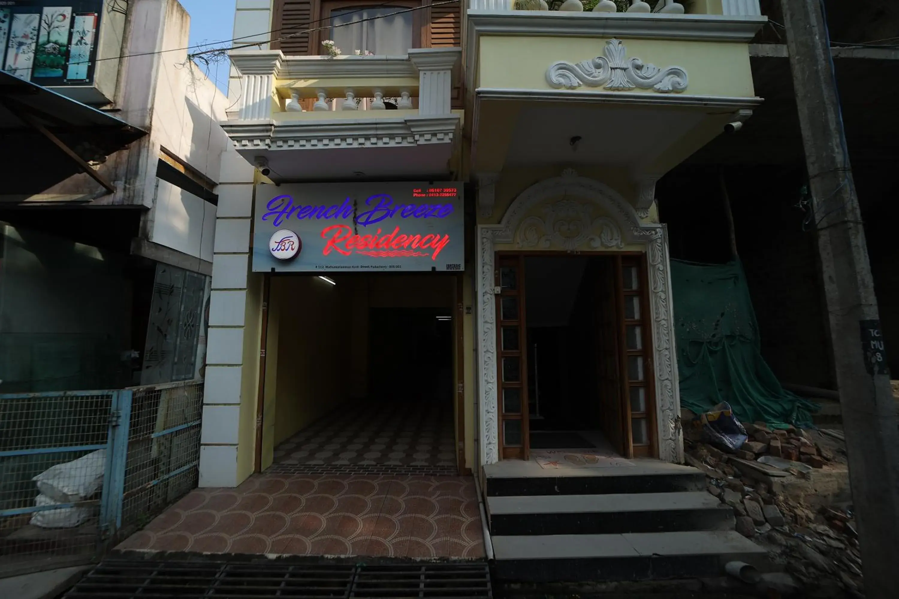 Property building in French Breeze Residency Property building in French Breeze Residency