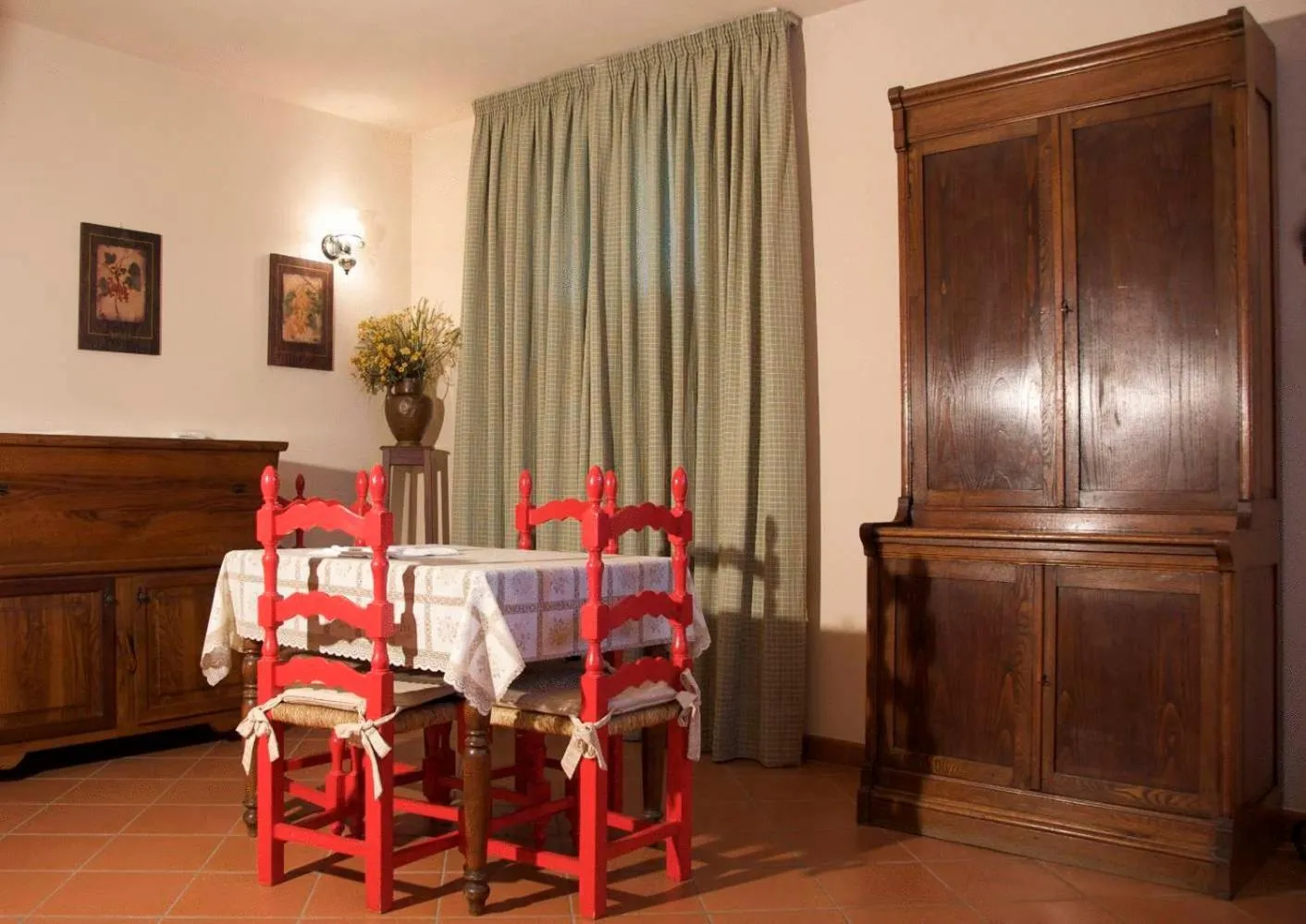 Dining area in Le Casacce Case per Vacanze