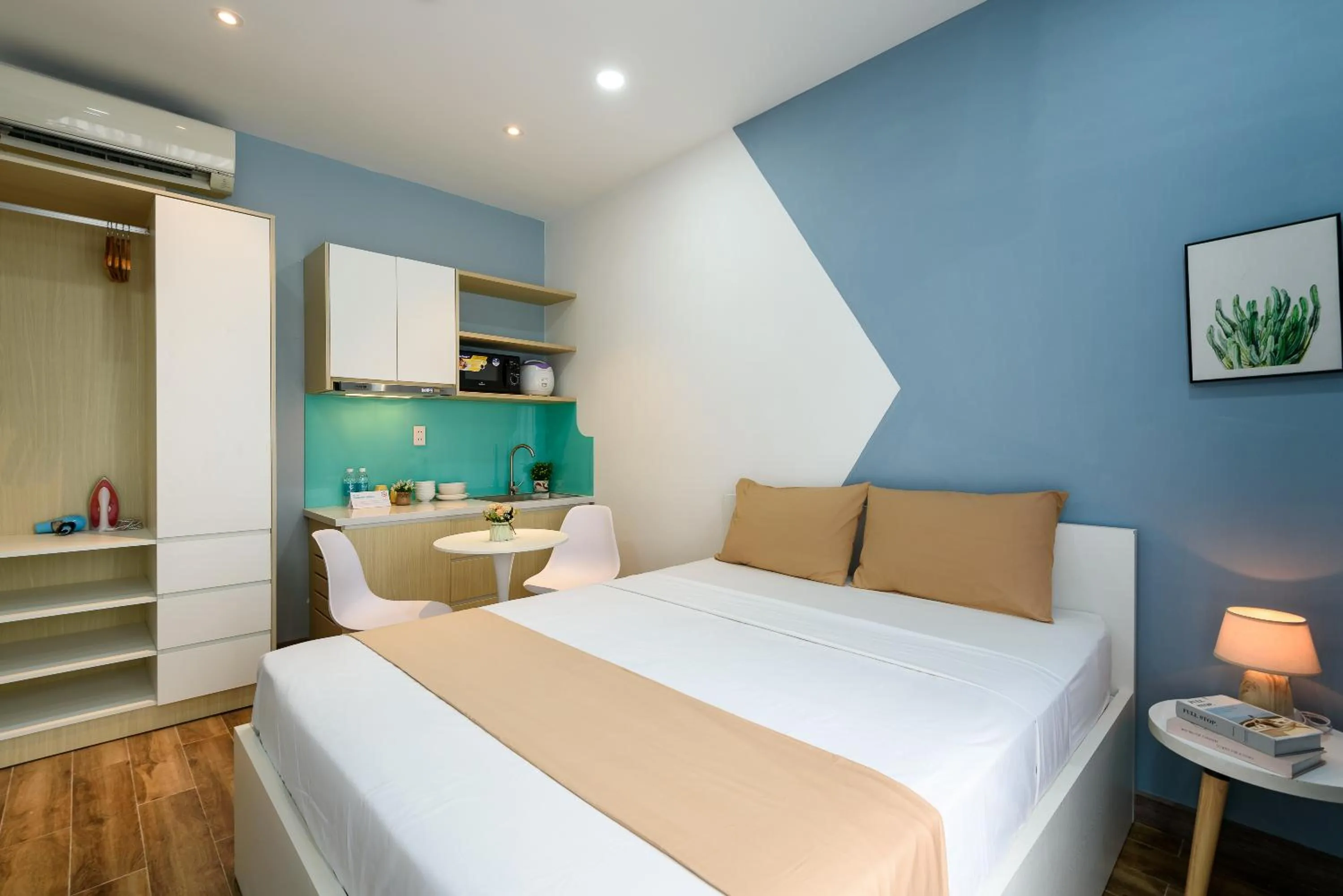 Photo of the whole room, Bed in Cozrum Homes - Summer's House