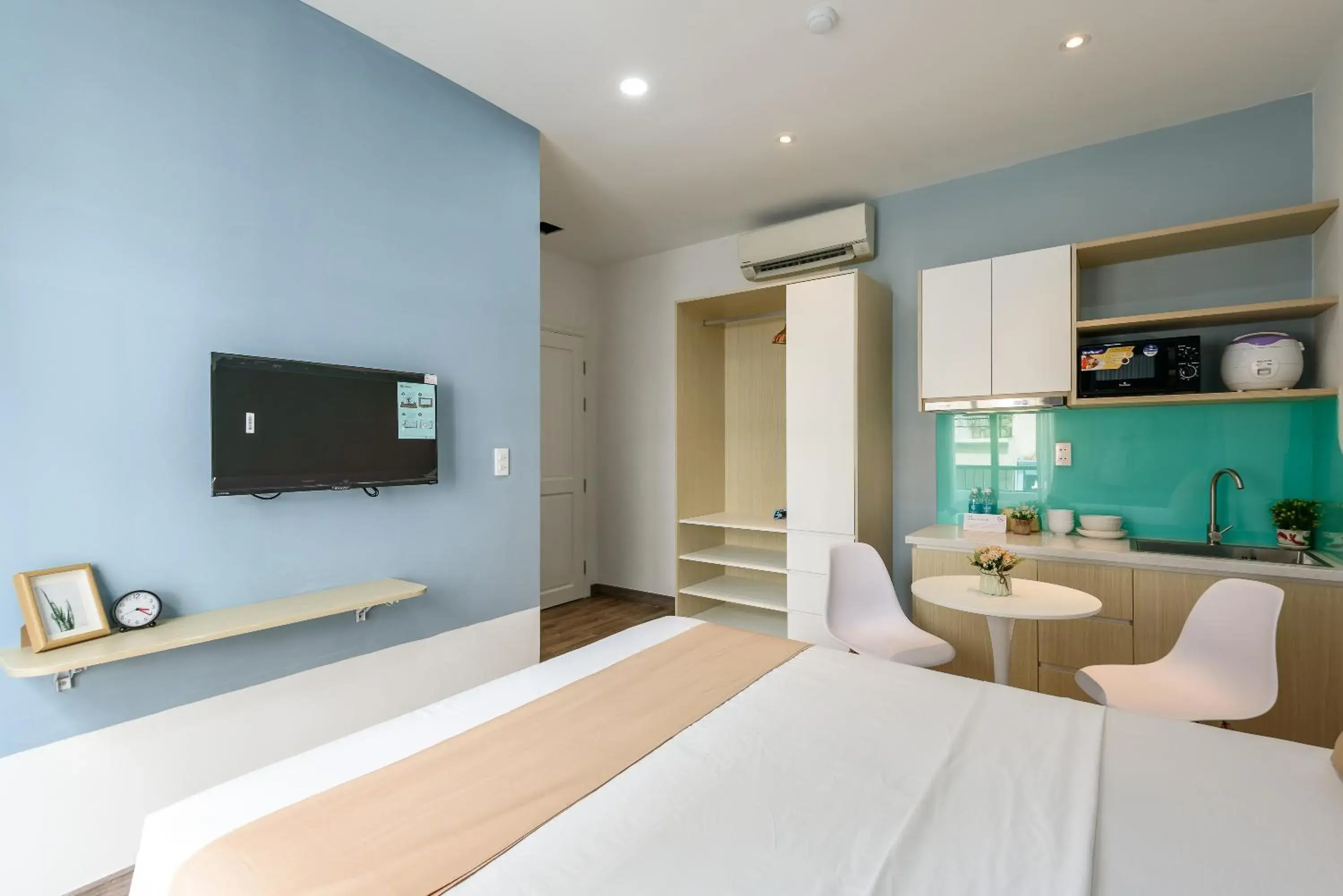 Living room, Bed in Cozrum Homes - Summer's House Living room, Bed in Cozrum Homes - Summer's House