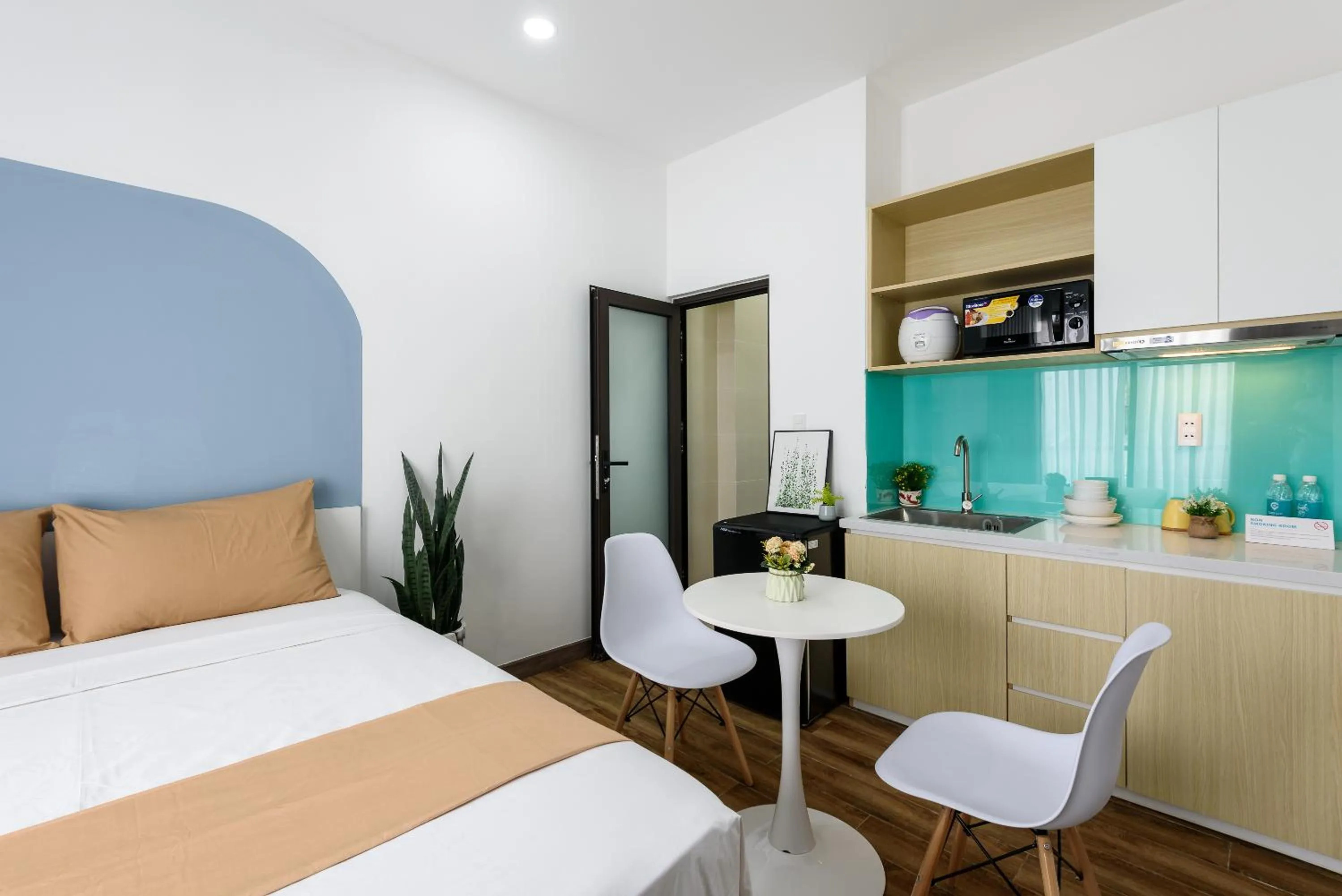 Photo of the whole room, Bed in Cozrum Homes - Summer's House