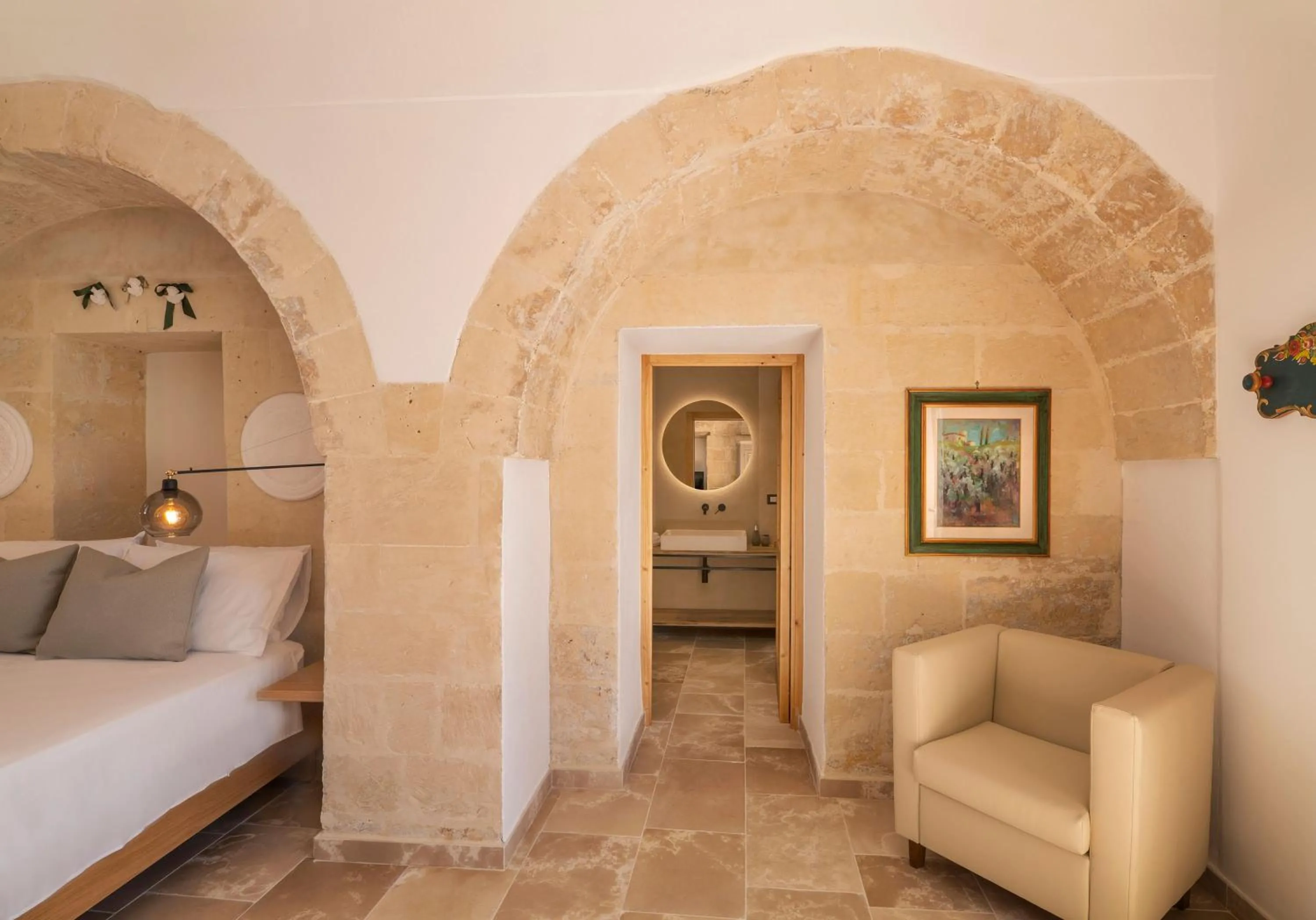 Living room, Bed in Dimora Oru