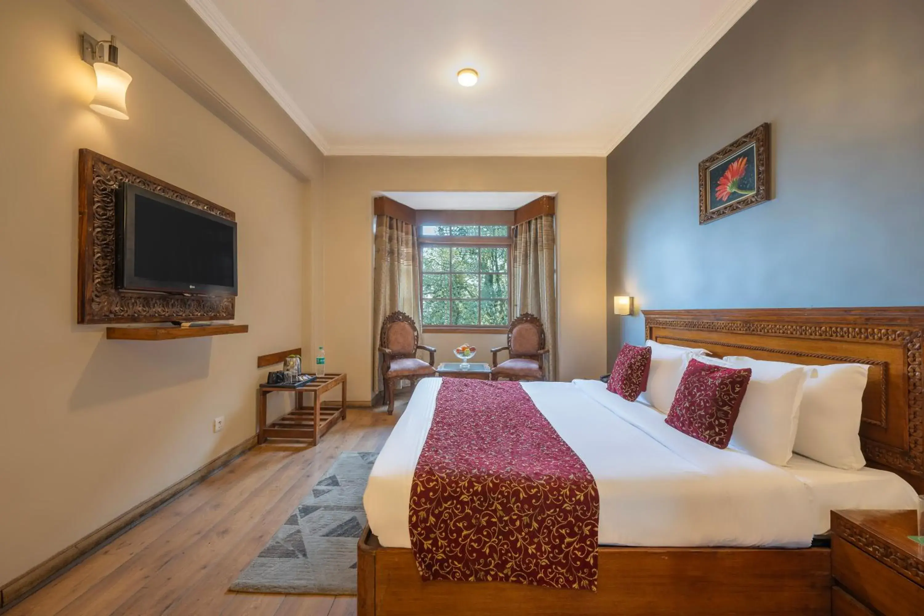 Bedroom, Bed in Wingait Inn - Hotel Near Mall Road Bedroom, Bed in Wingait Inn - Hotel Near Mall Road