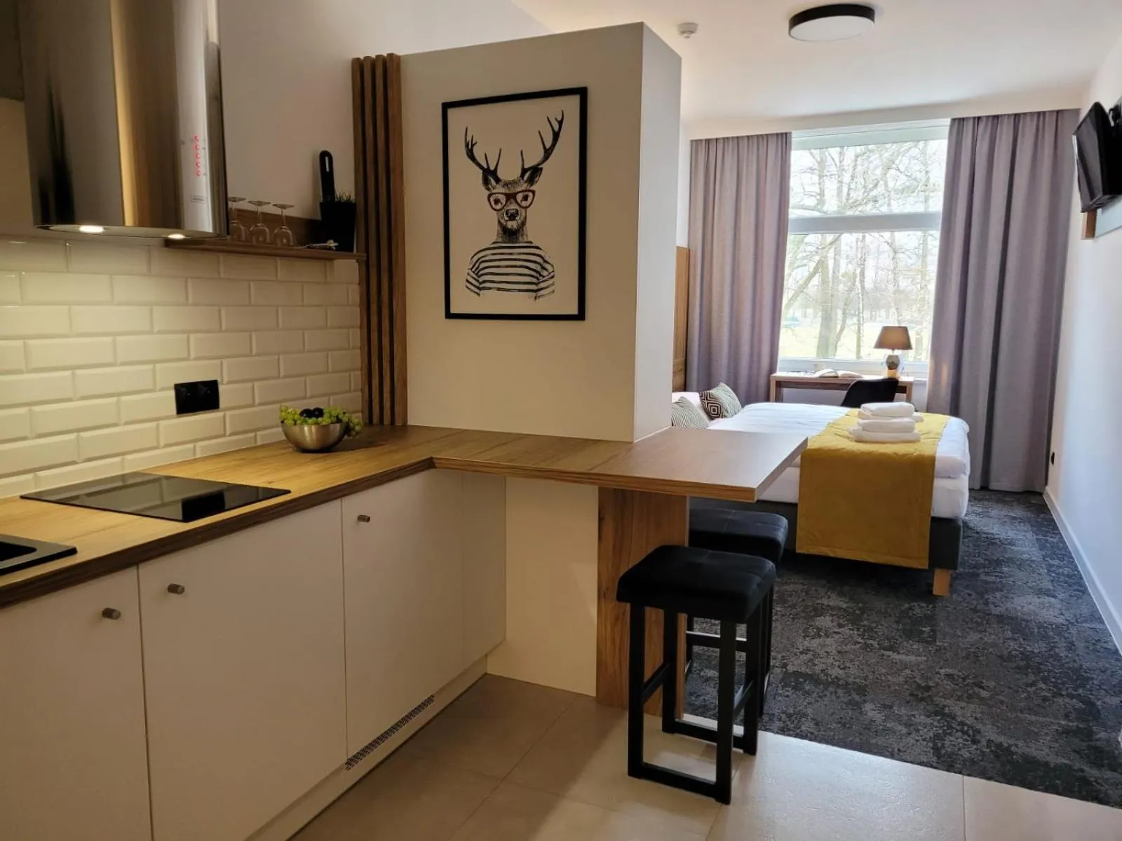 Kitchen or kitchenette, Bed in Good Sleep