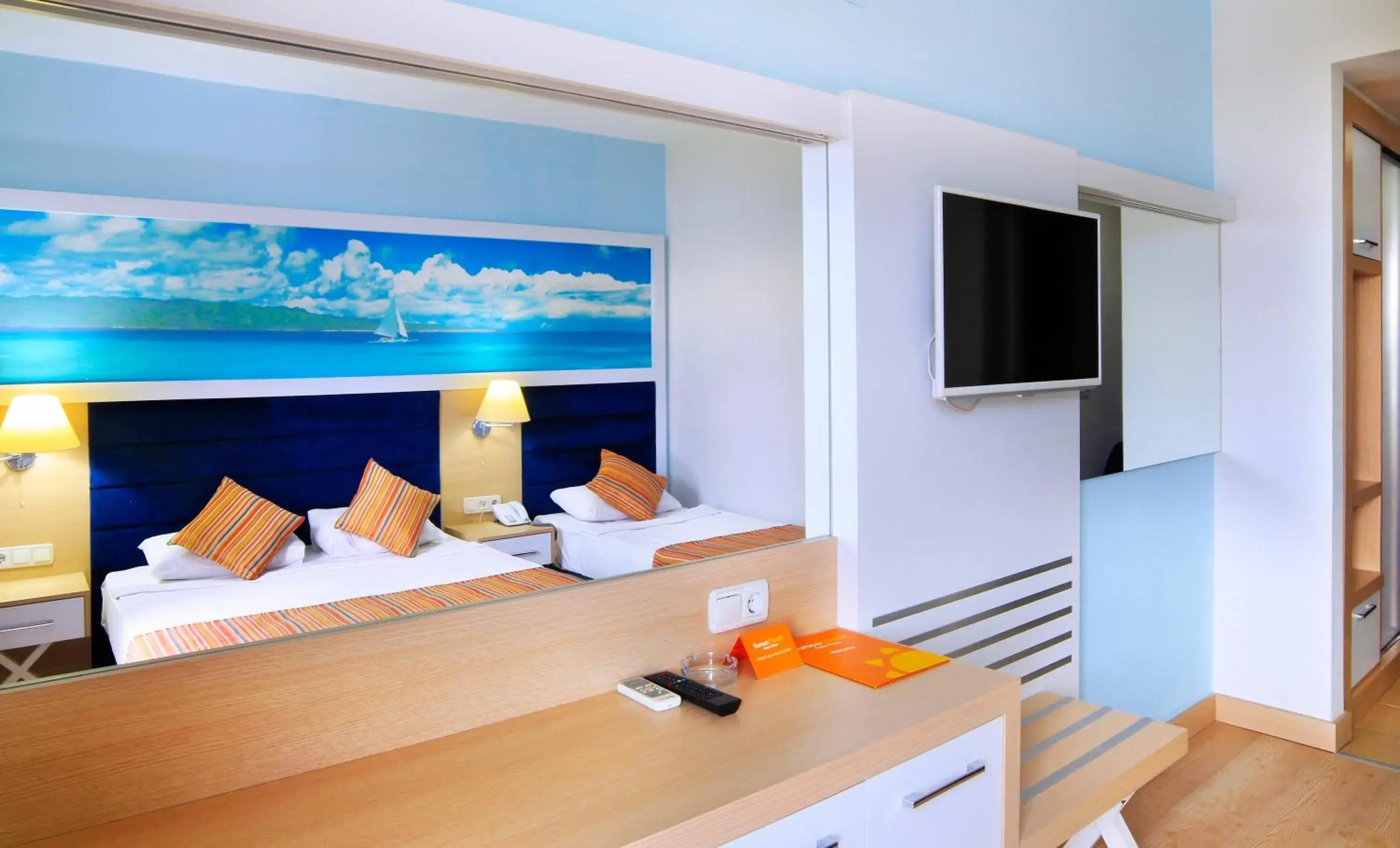 CLUB AQUA PLAZA CLUB AQUA PLAZA