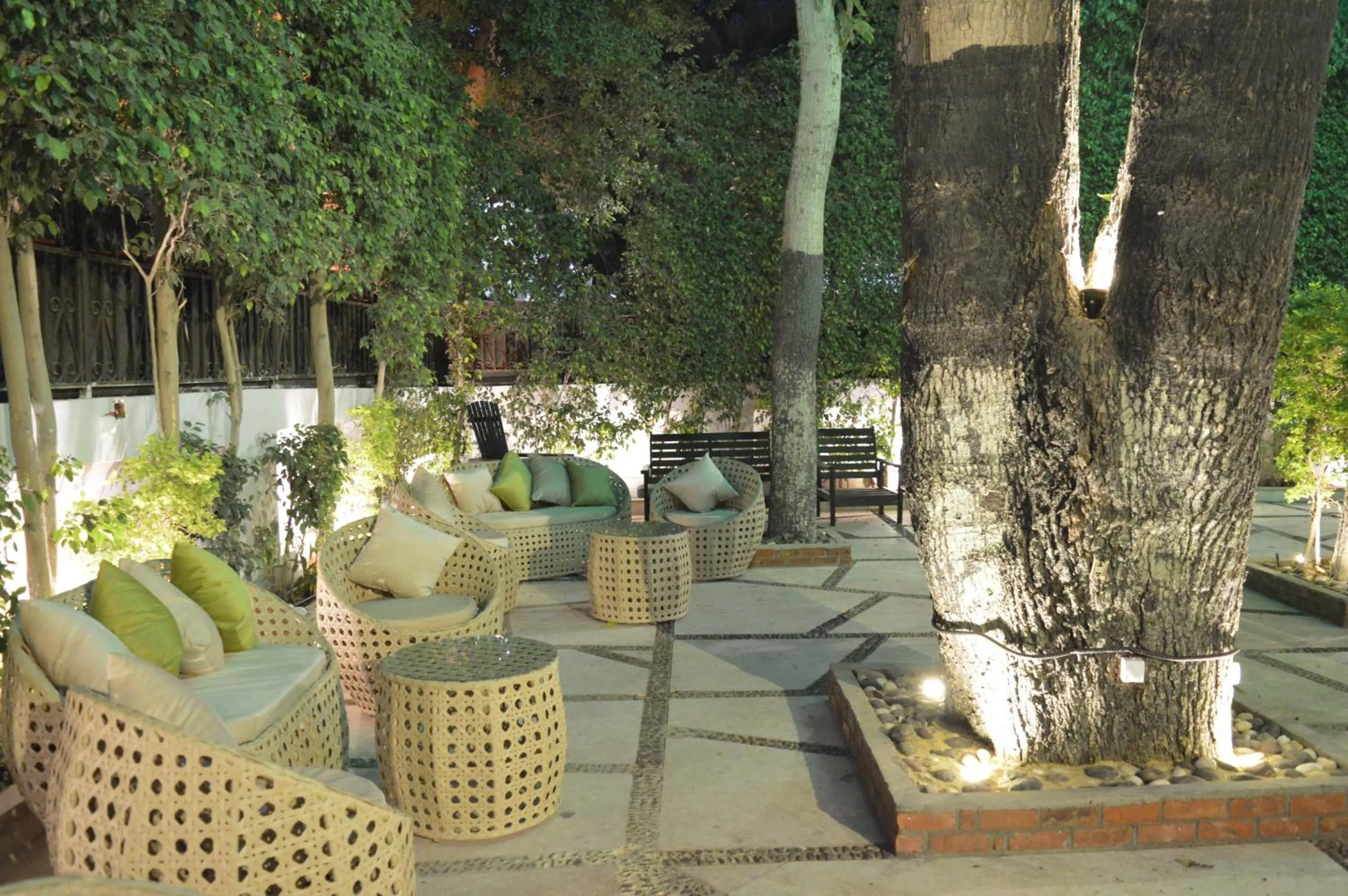 Garden in Nile Villa Hotel