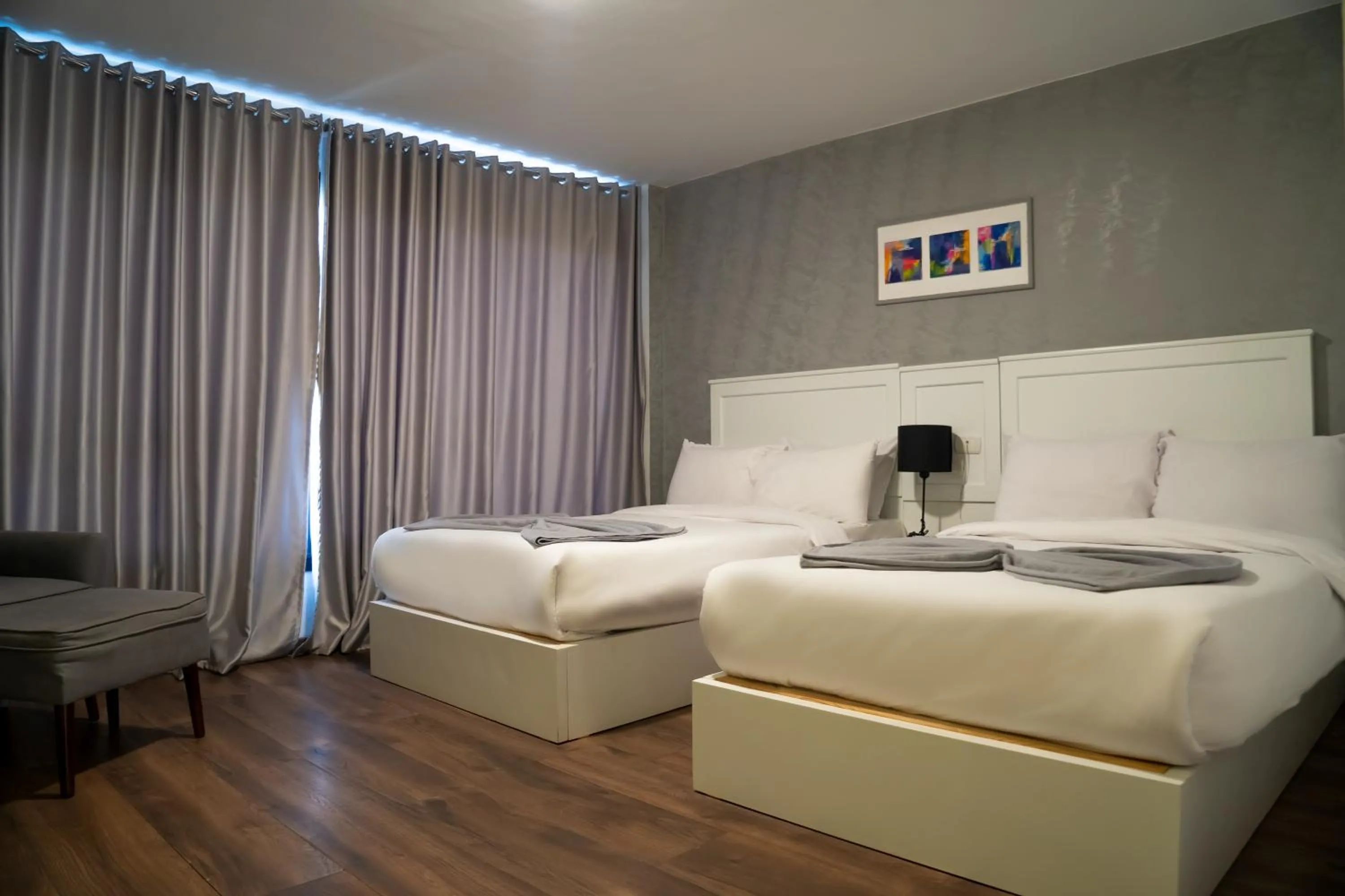 Photo of the whole room, Bed in Nile Villa Hotel