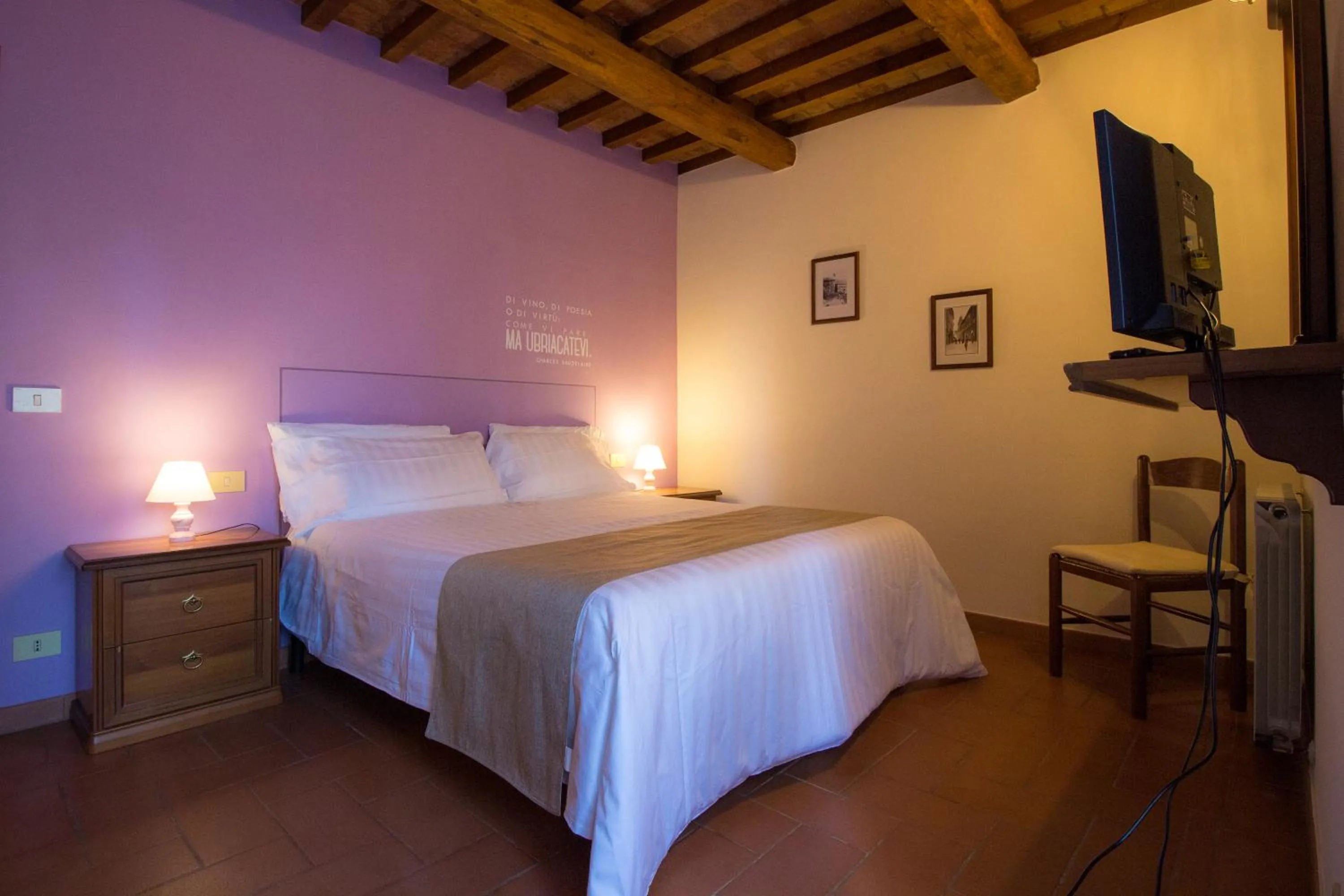 Bed in Agriturismo Tenuta Badia