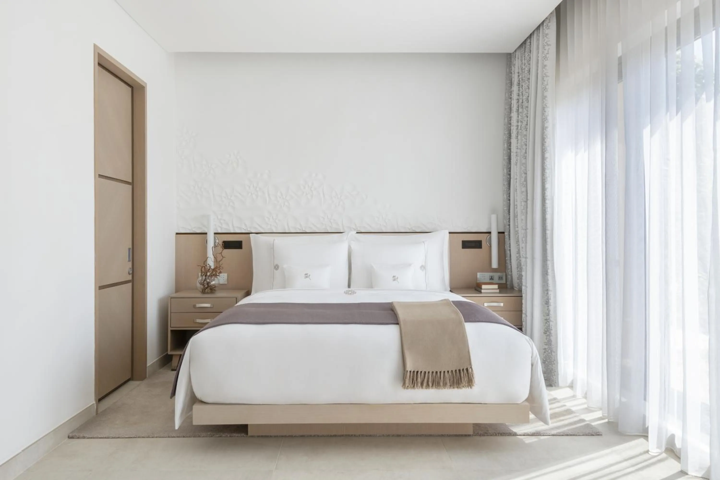 Bed in Zulal Wellness Resort by Chiva-Som