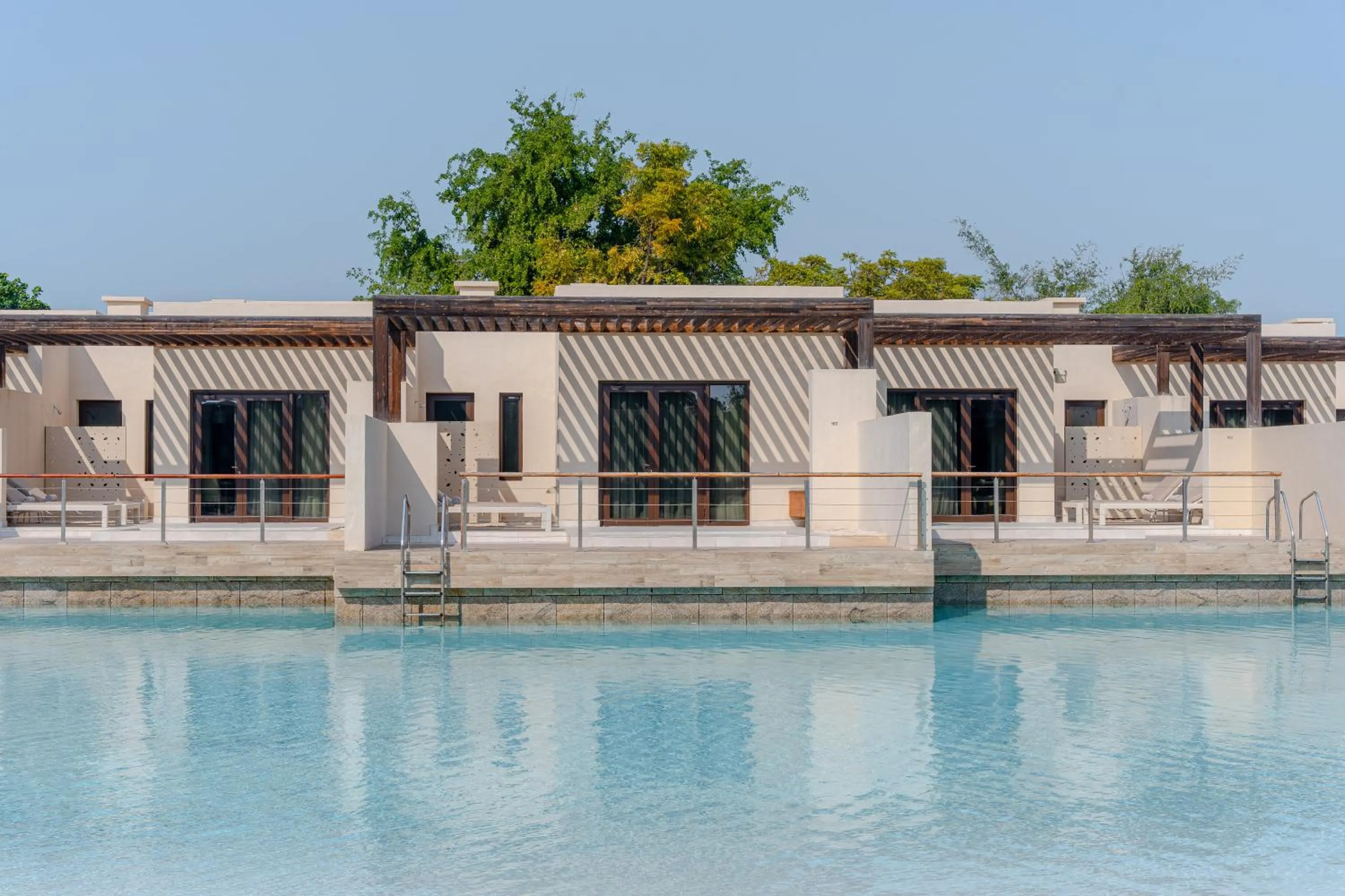 Swimming pool in Zulal Wellness Resort by Chiva-Som