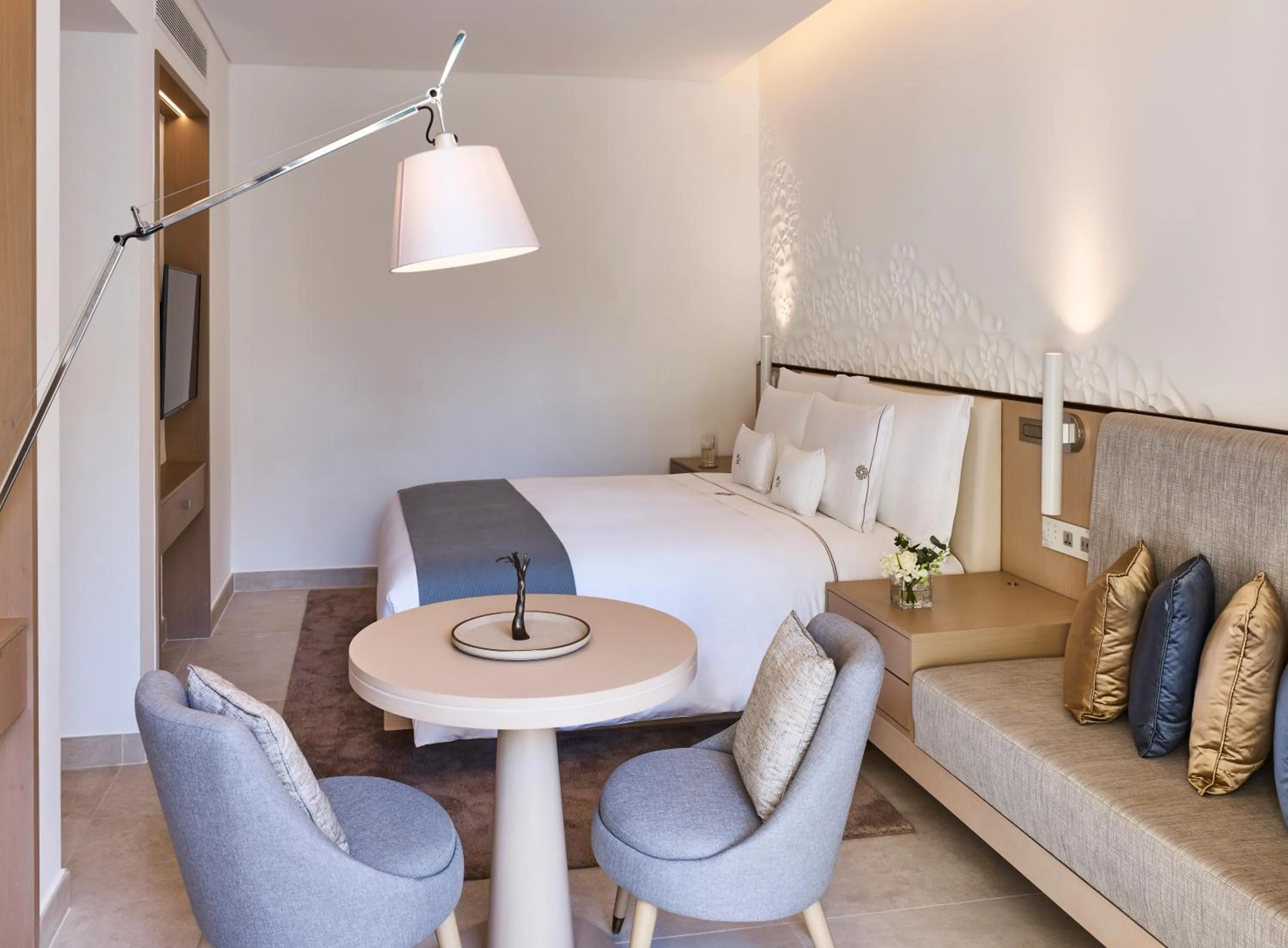 Bed in Zulal Wellness Resort by Chiva-Som