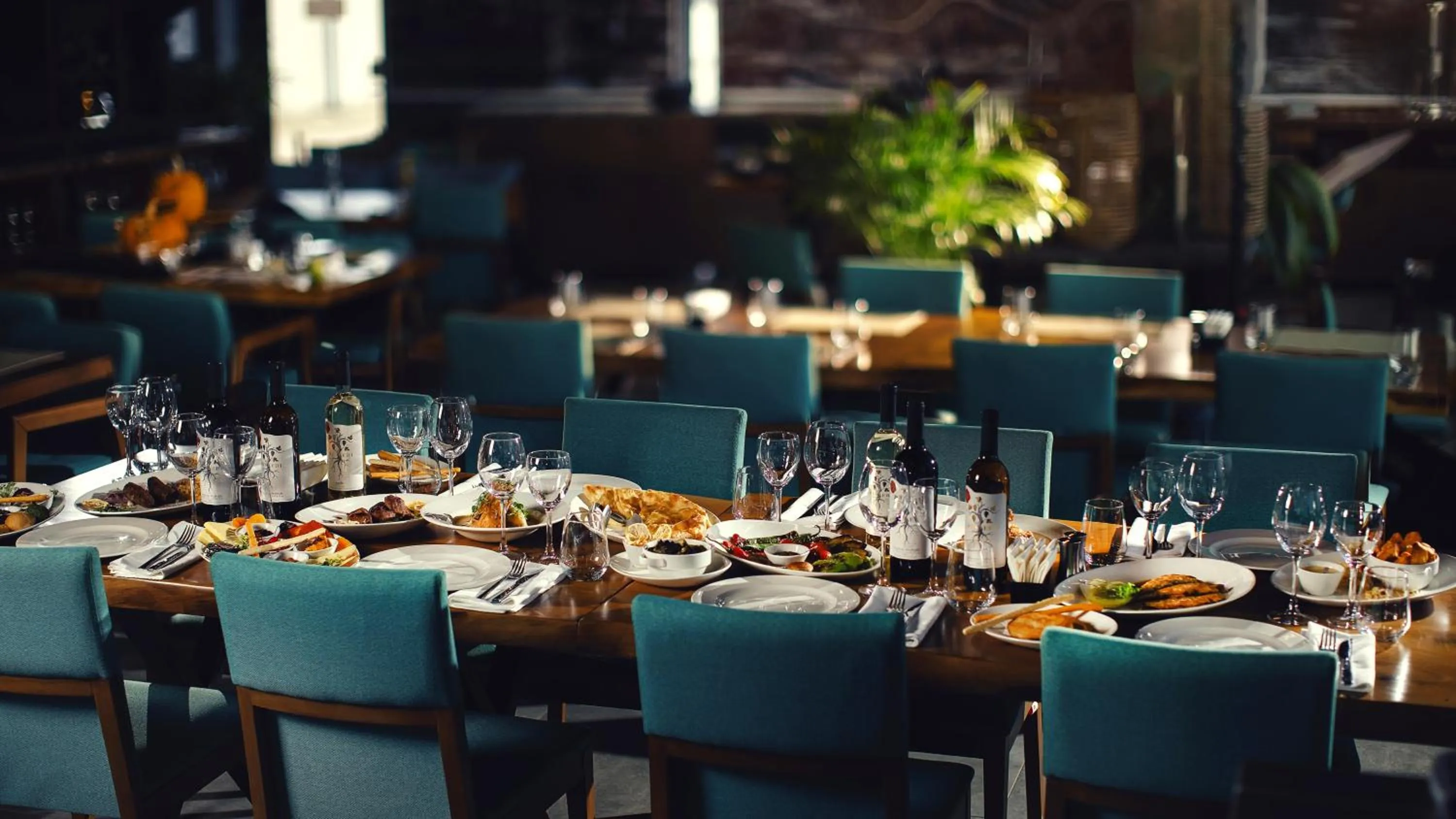 Restaurant/places to eat in Kass Diamond Resort