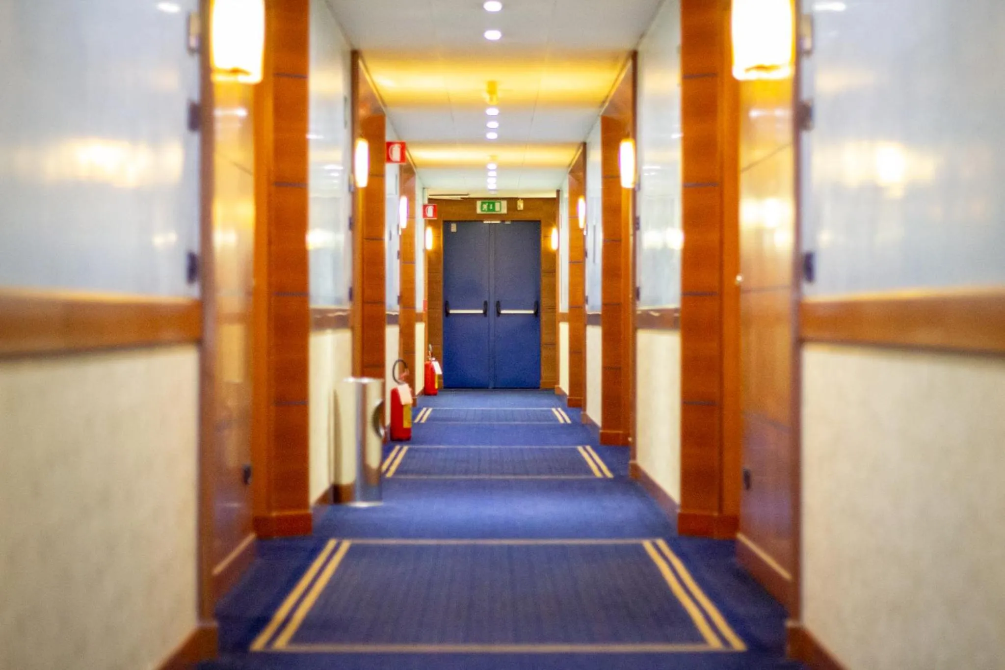 hair dresser in Pacific Hotel Fortino