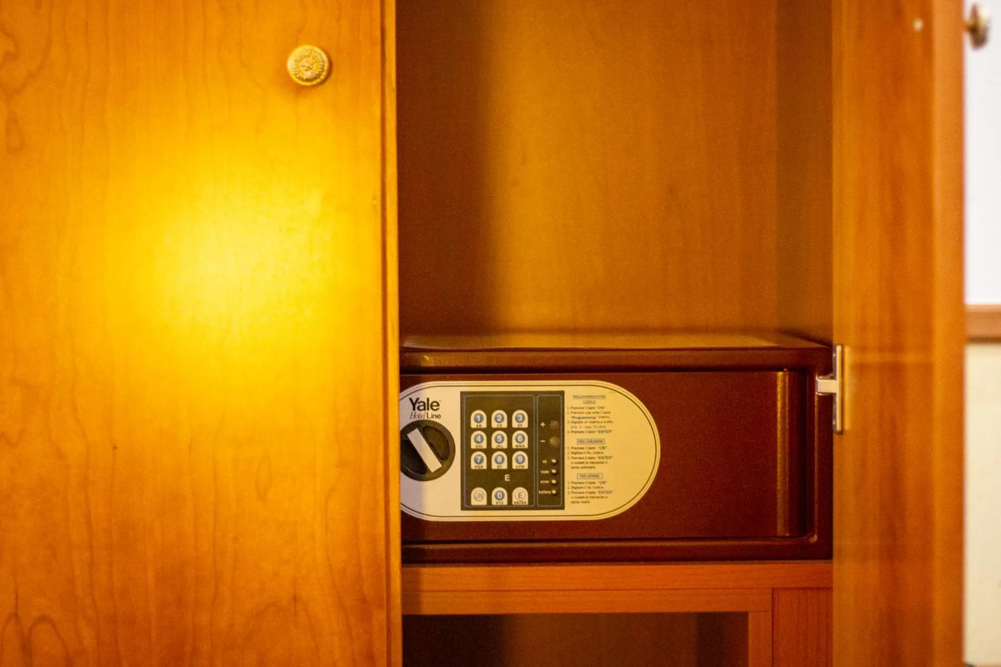 safe in Pacific Hotel Fortino