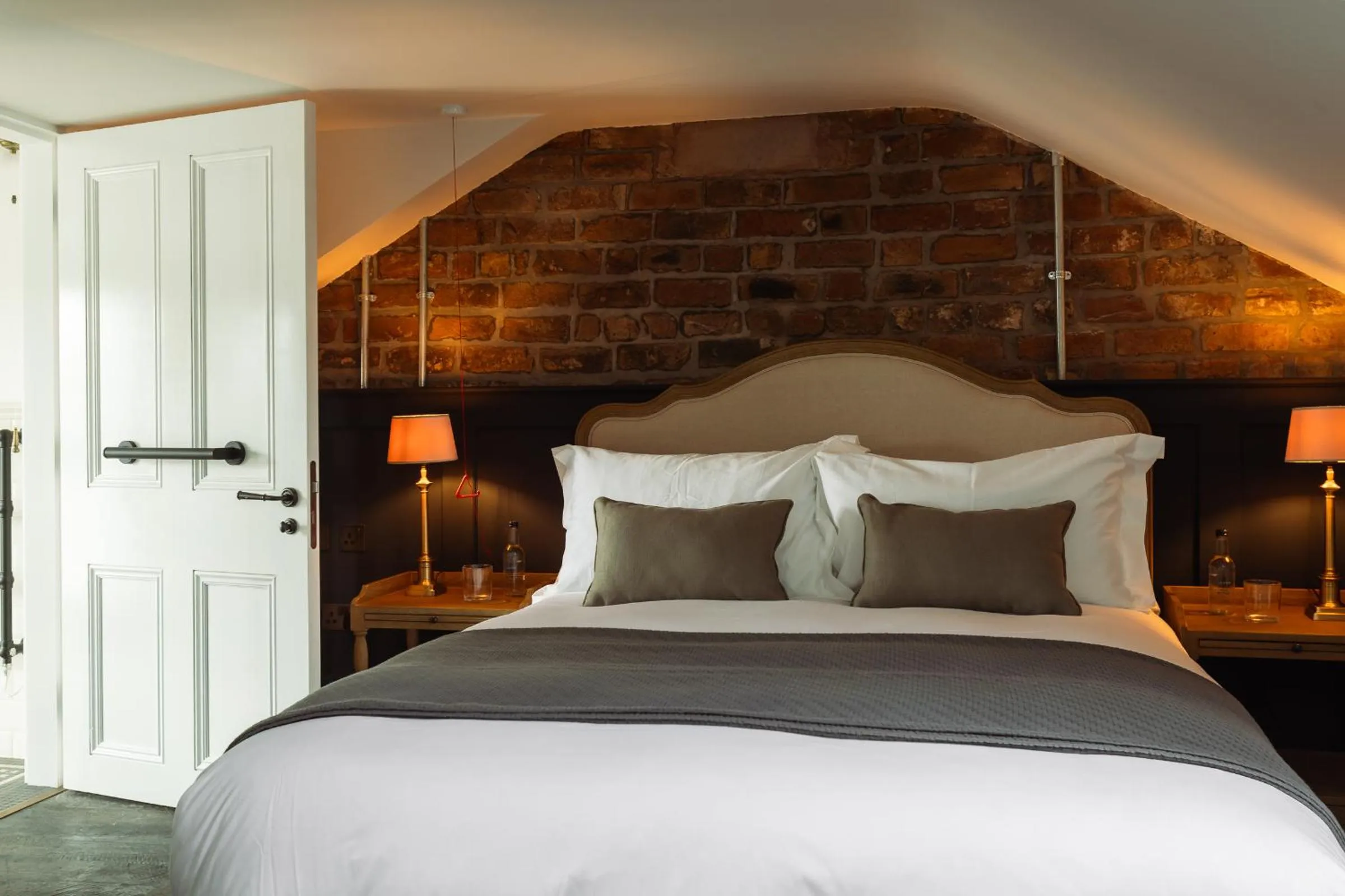 Bed in Regency House