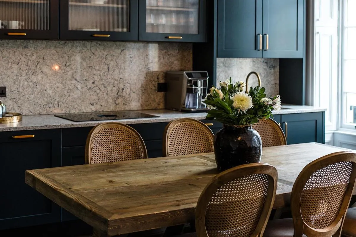 Kitchen or kitchenette in Regency House
