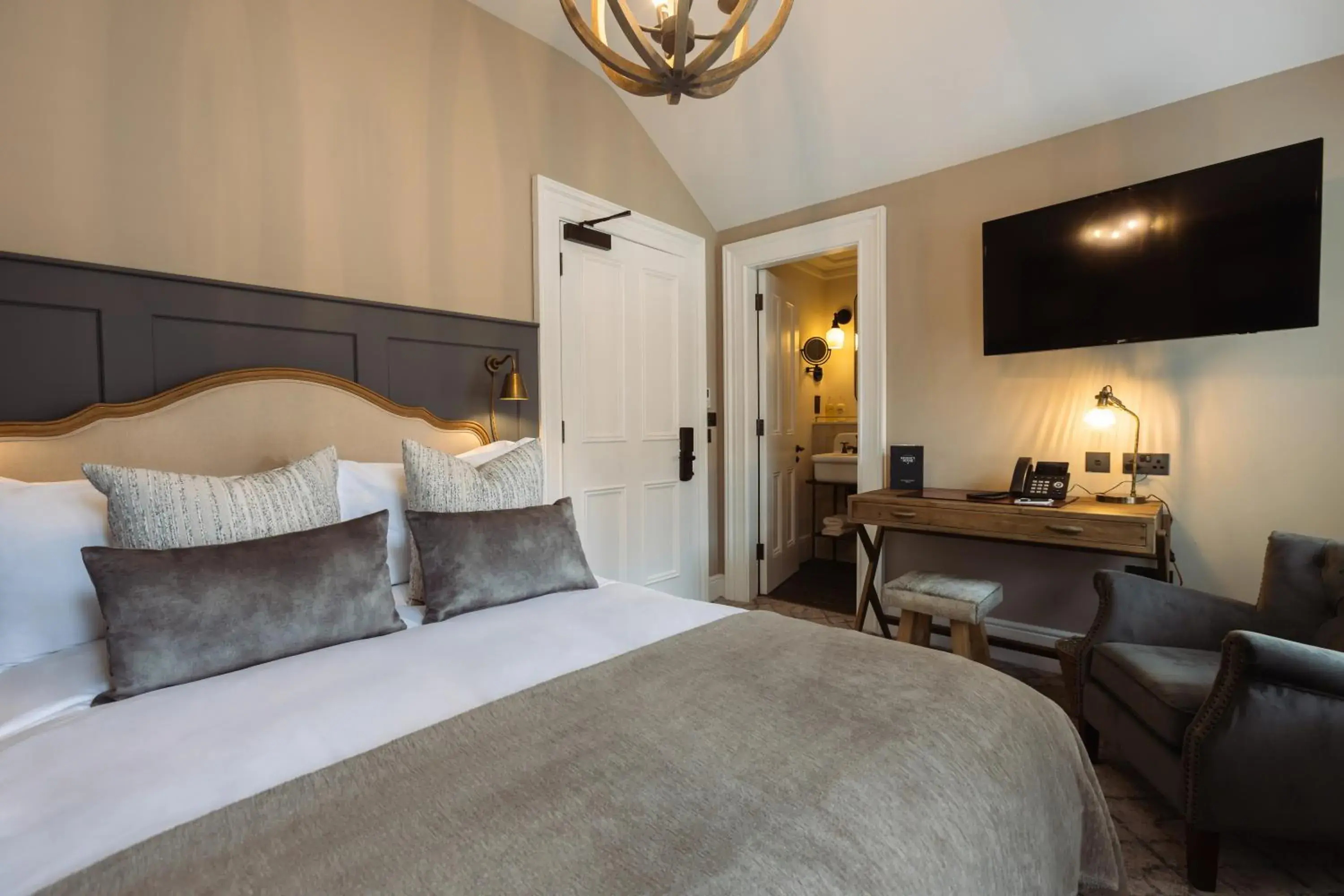 Double Room in Regency House Double Room in Regency House