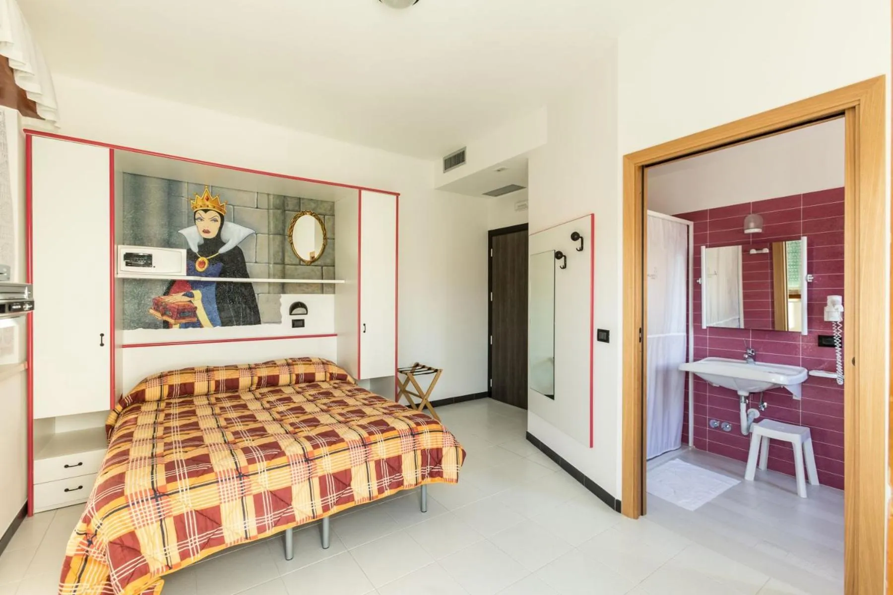 Bedroom, Bed in Hotel Biancaneve Wellness