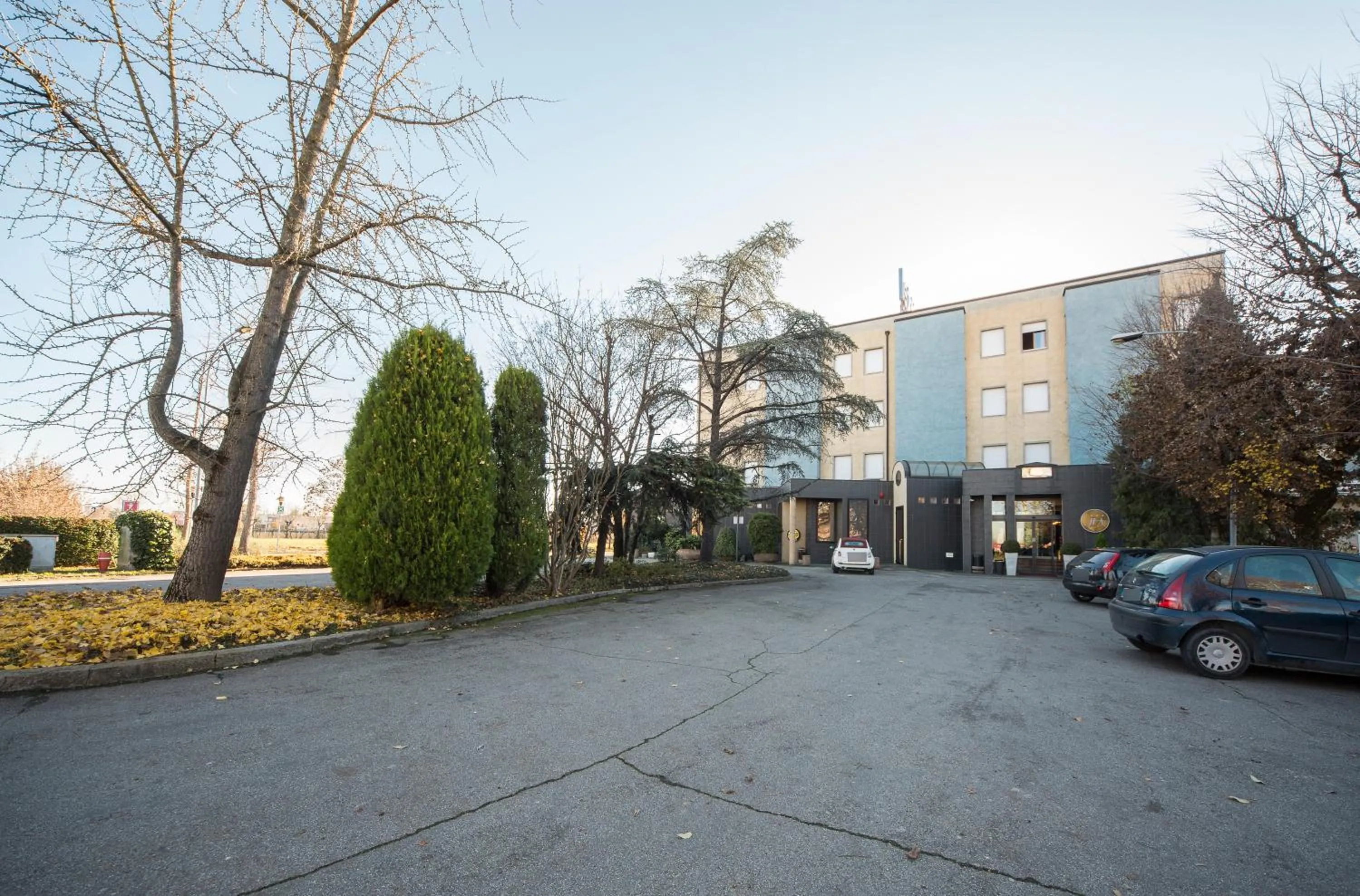 Property building in Hotel Alan