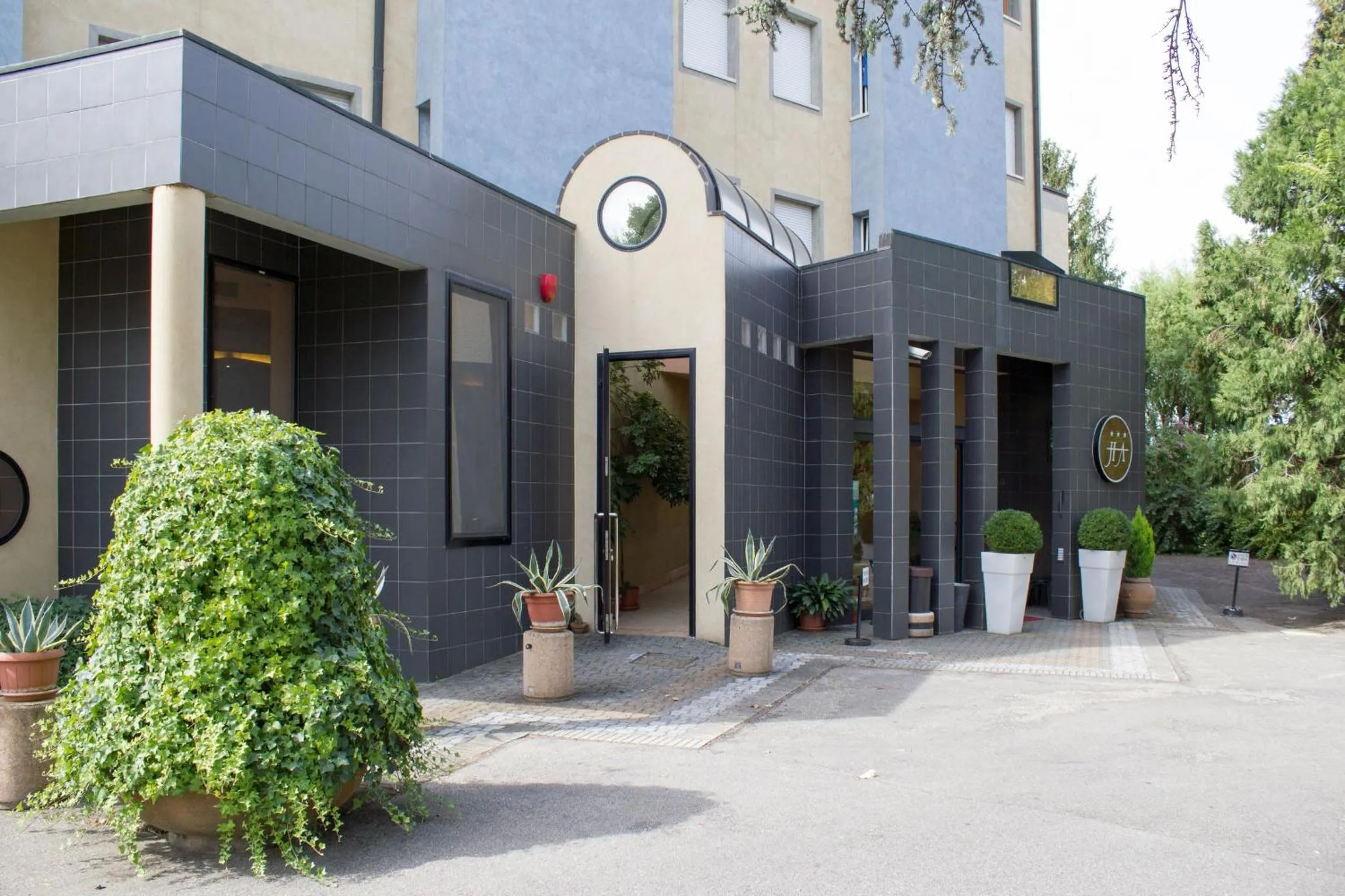 Facade/entrance in Hotel Alan