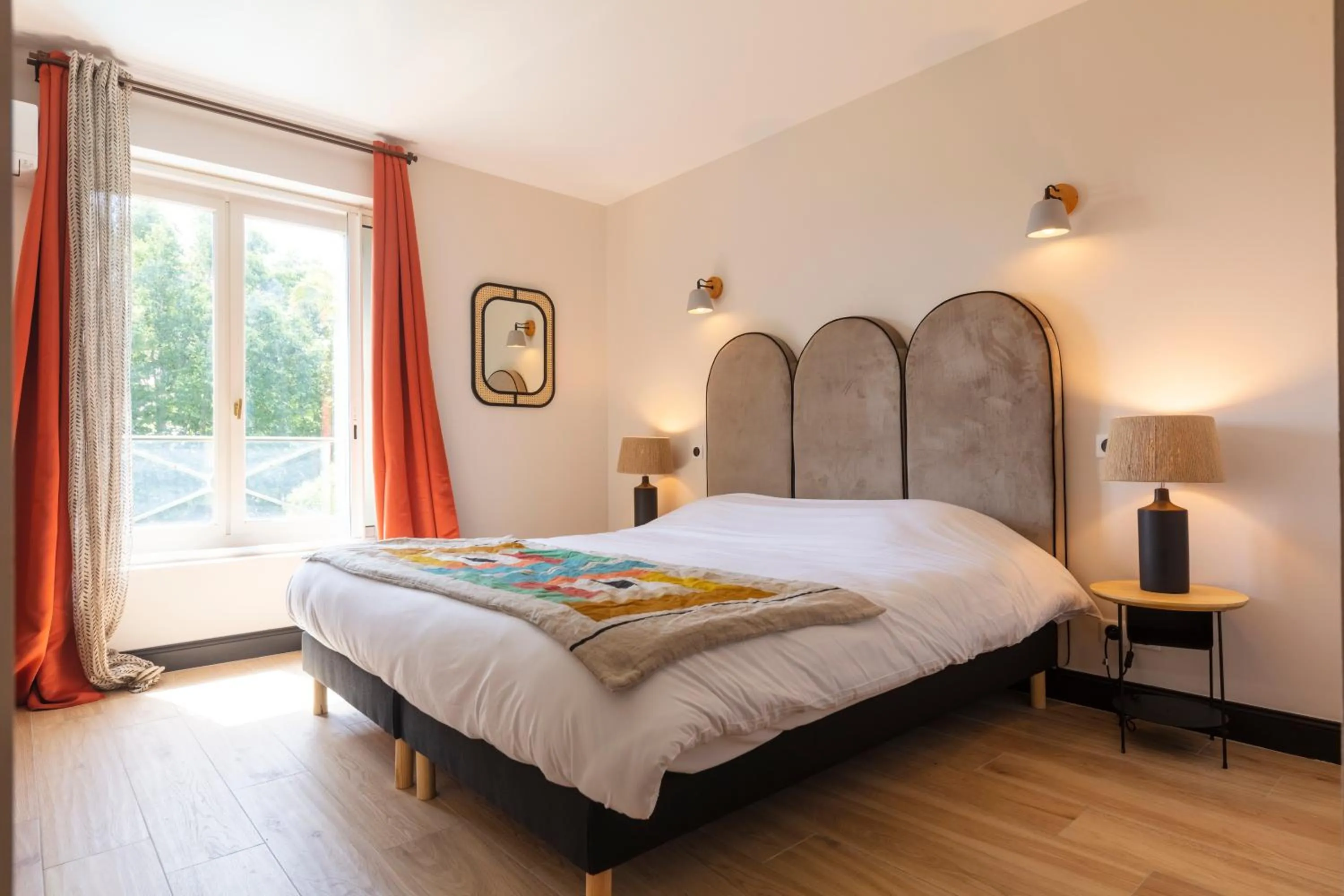 Bed in Hôtel l'Arena