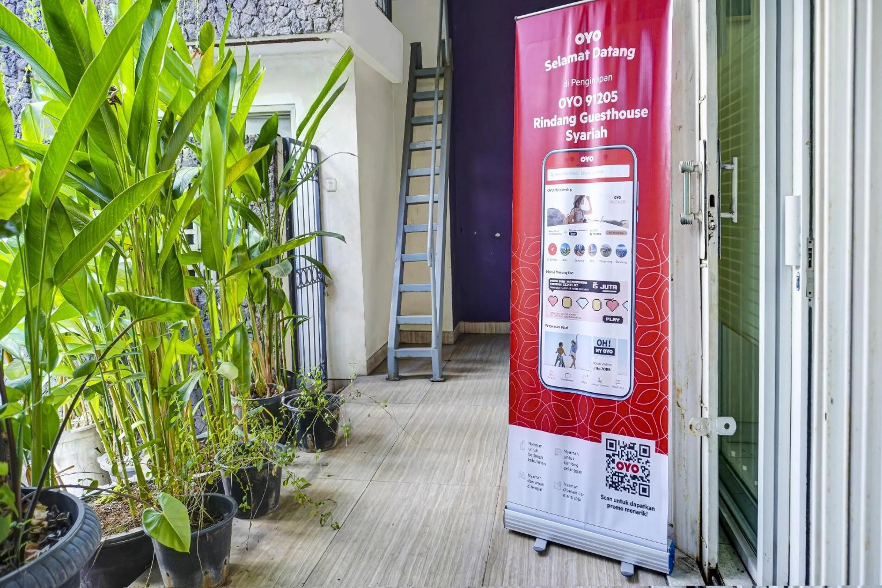 Lobby or reception in OYO Life 91205 Rindang Guesthouse Syariah