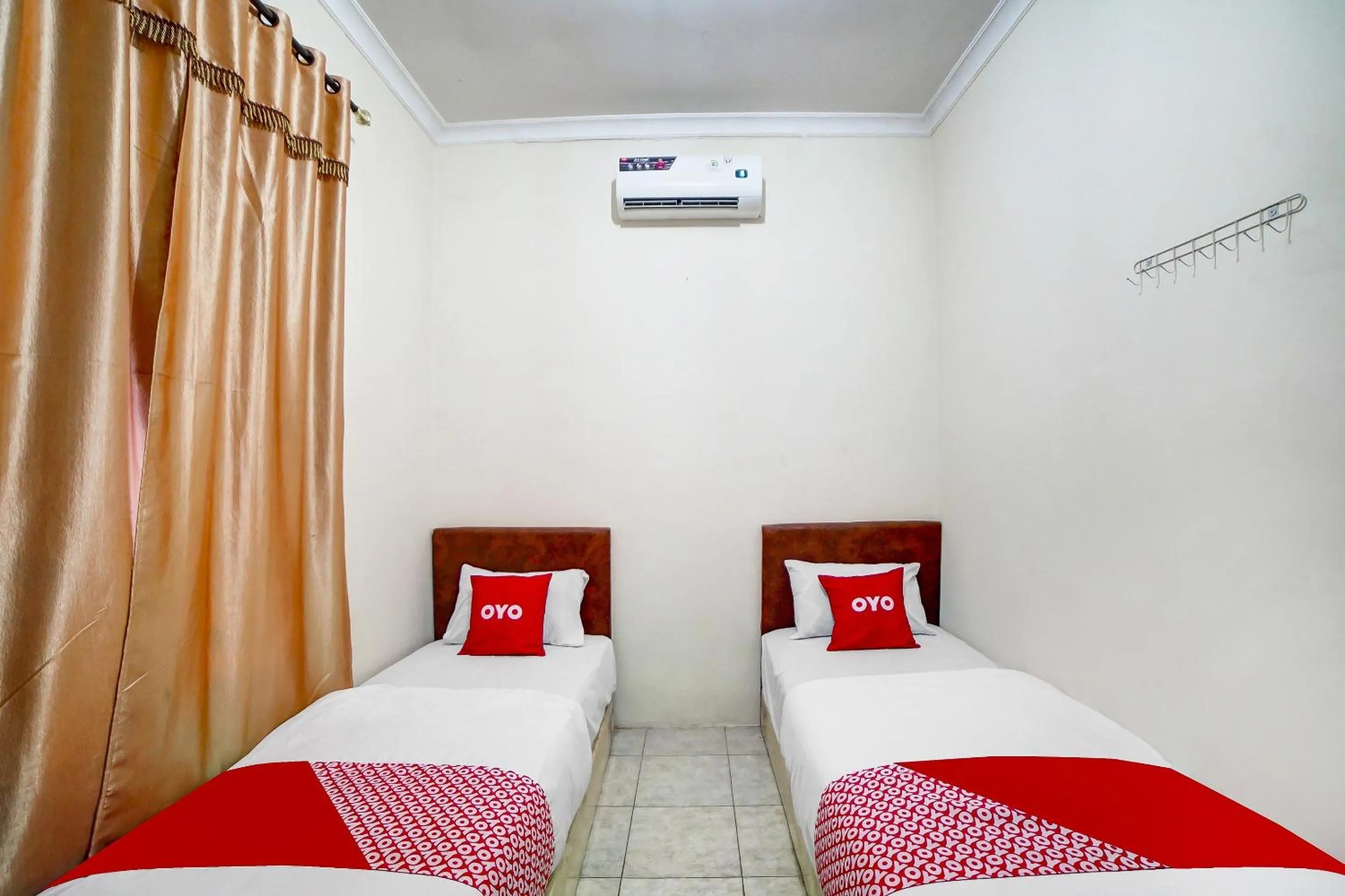 Bedroom, Bed in Hotel O Felicia Homestay