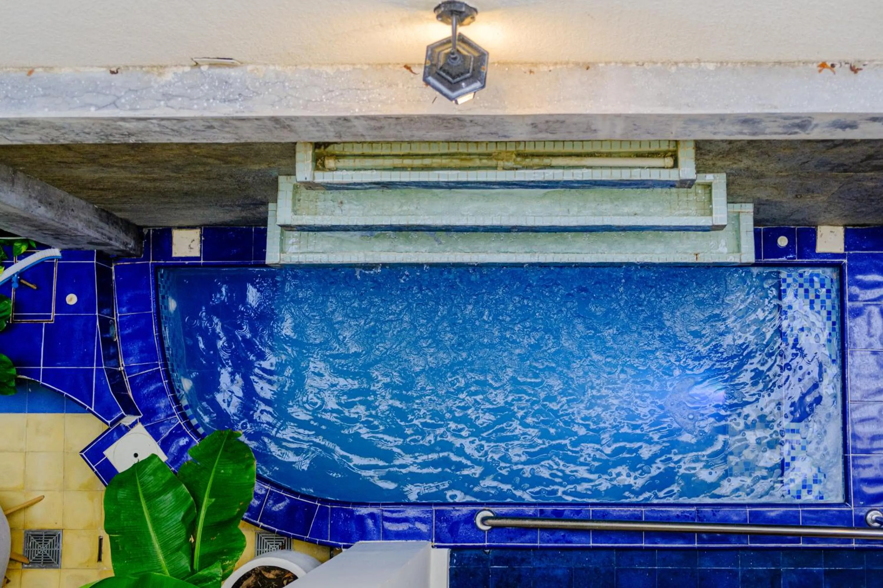 Hot Tub in Casa Rosa - Alma Hotels