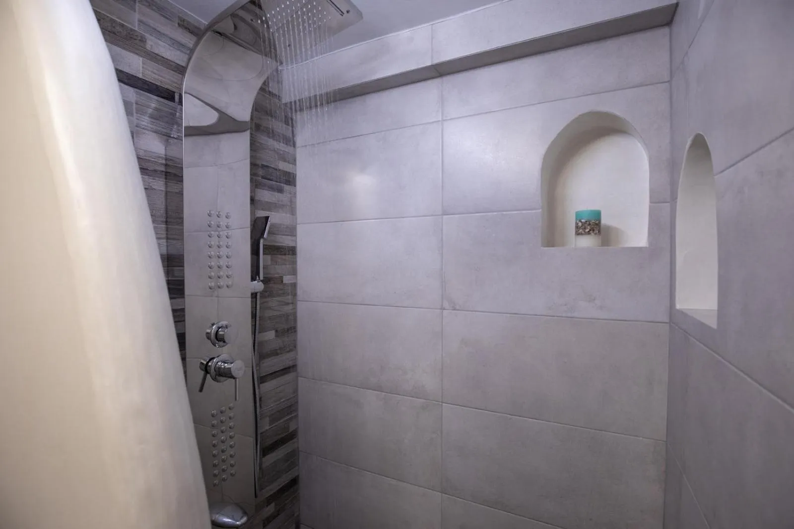 Bathroom in Primrose Apartments