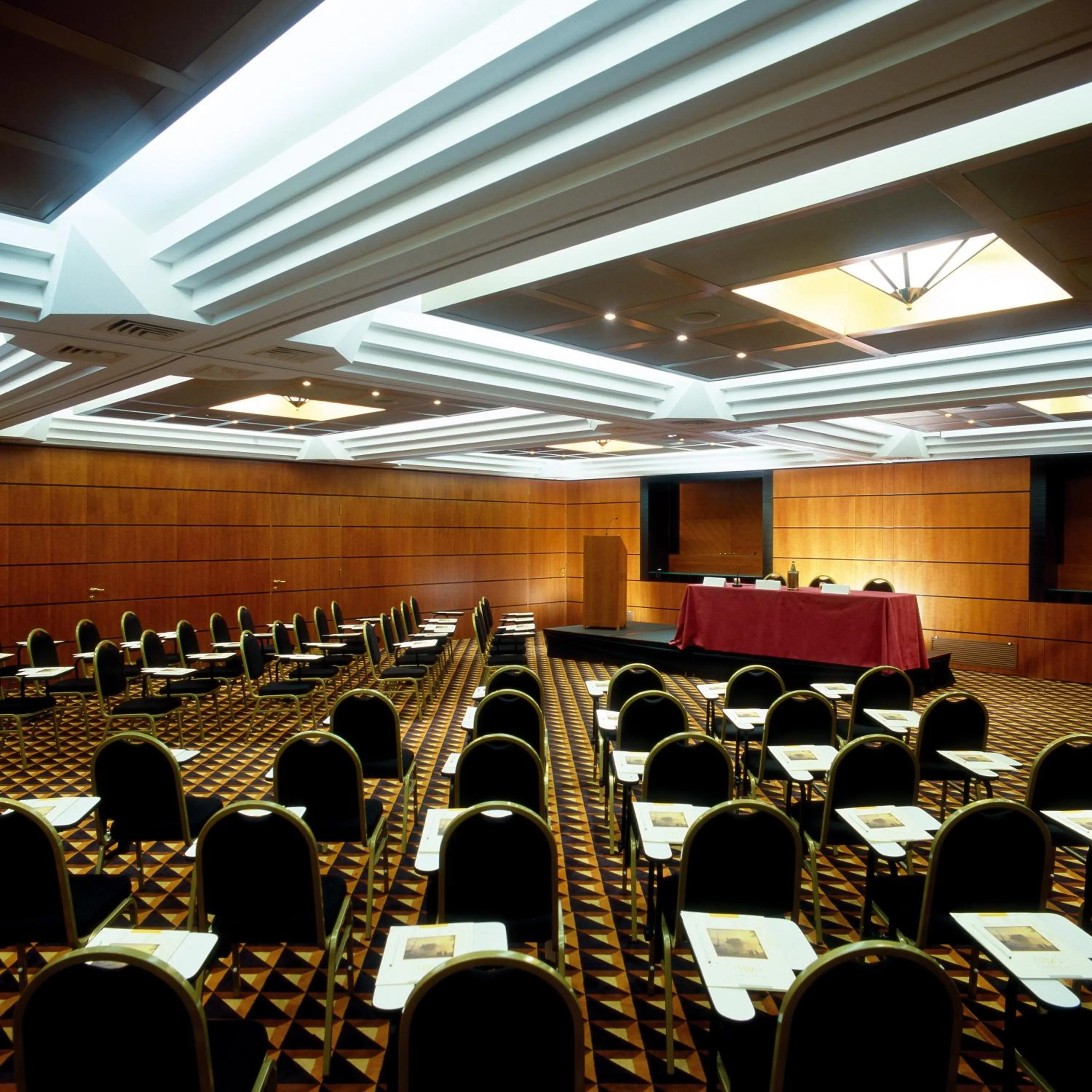 Business facilities in Ramada by Wyndham Naples